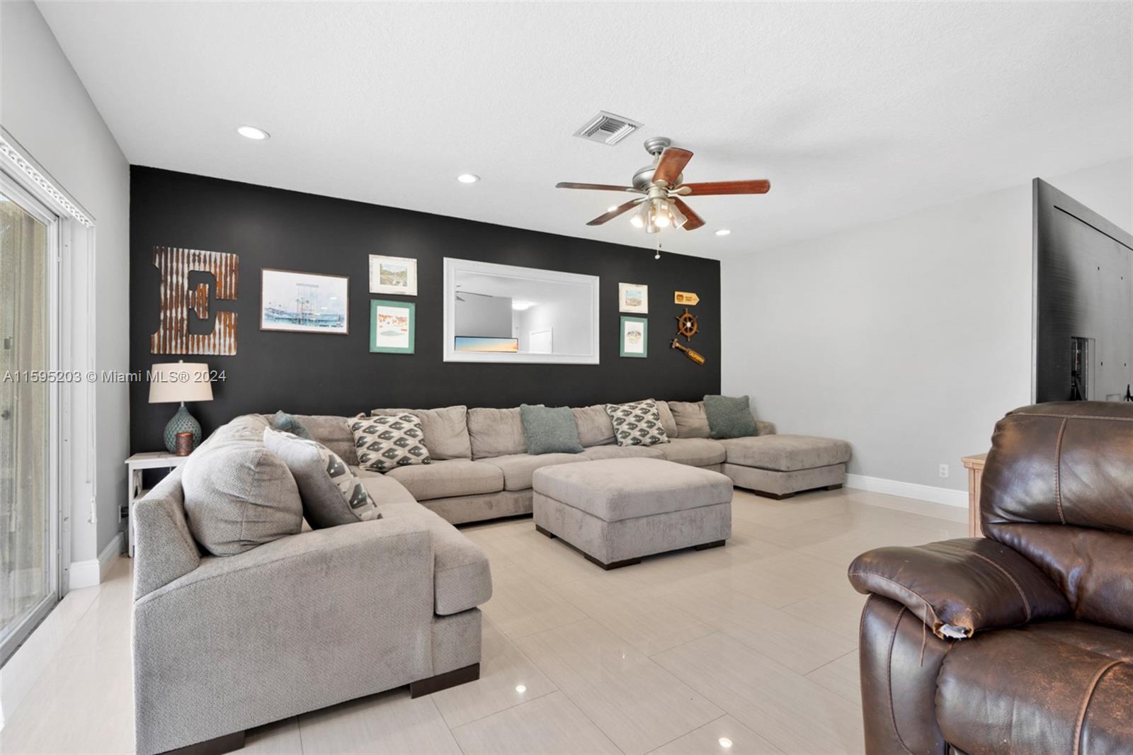 COOPERS GROVE - Residential