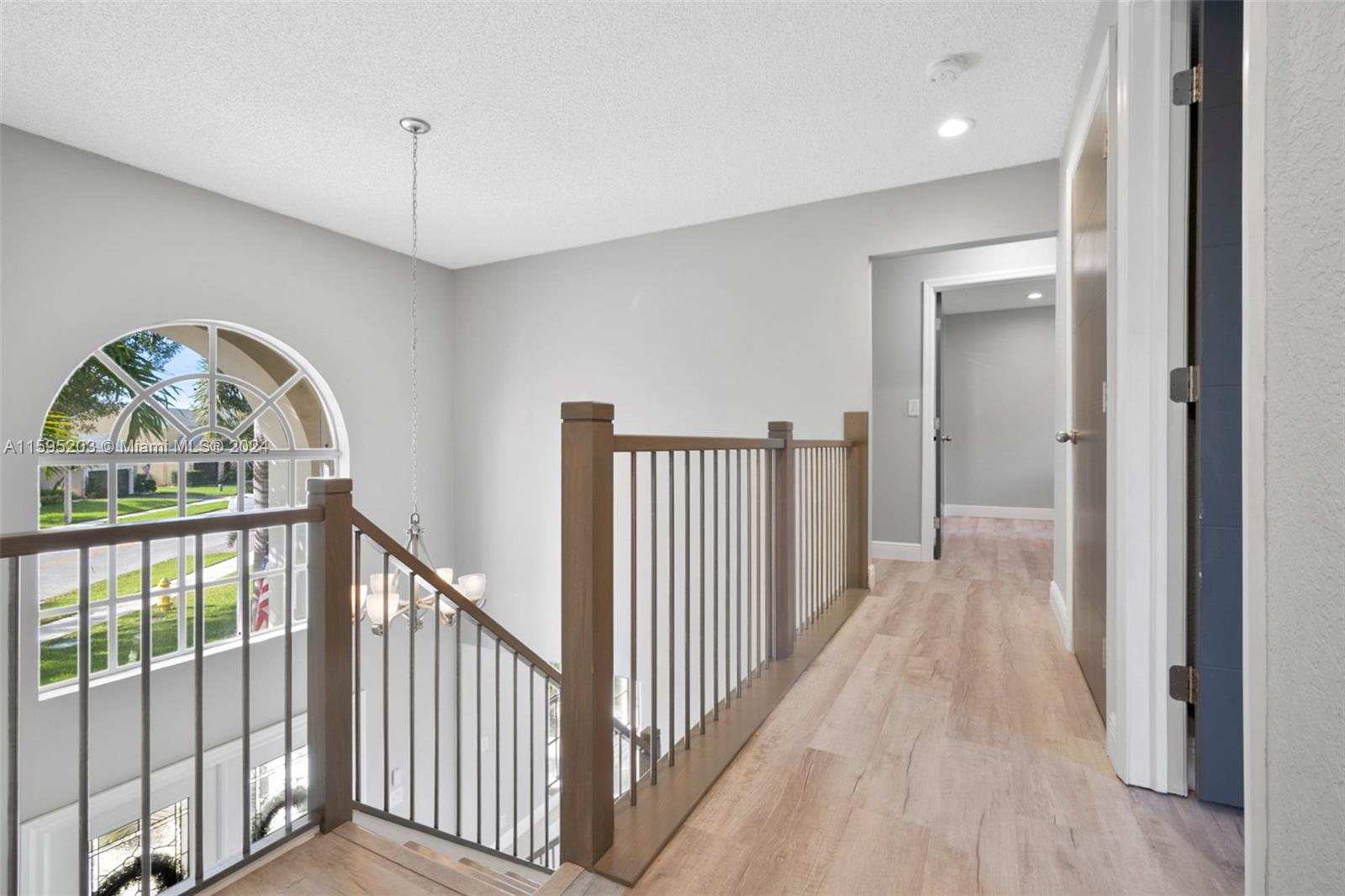 COOPERS GROVE - Residential