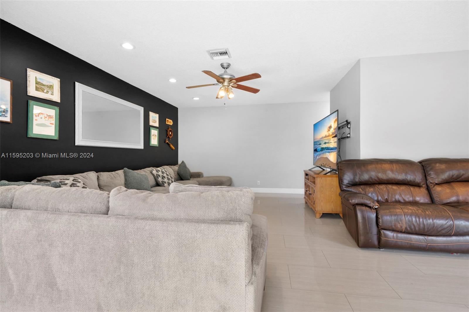 COOPERS GROVE - Residential