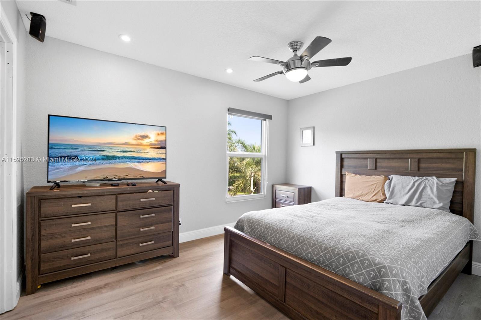 COOPERS GROVE - Residential