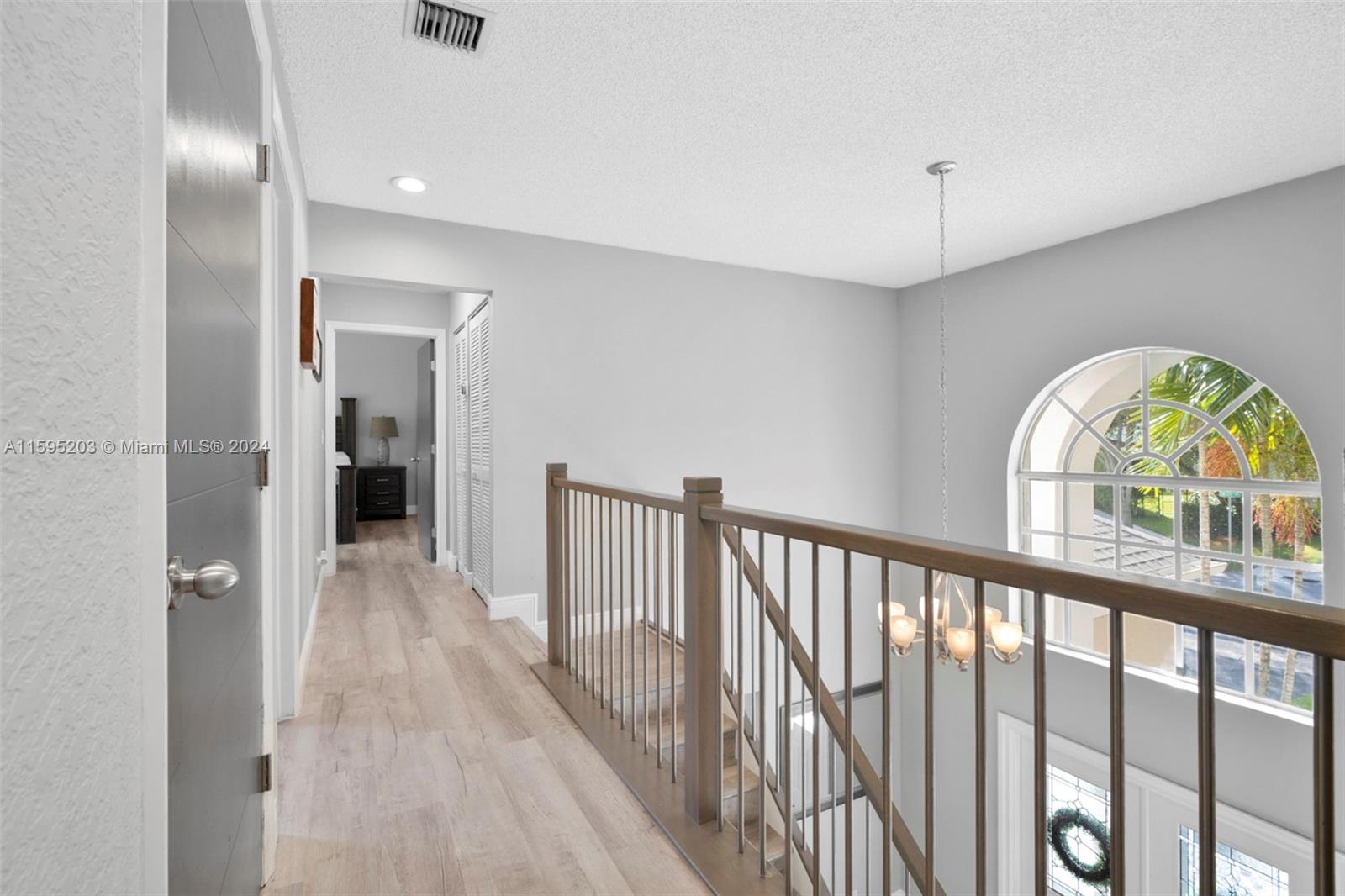 COOPERS GROVE - Residential