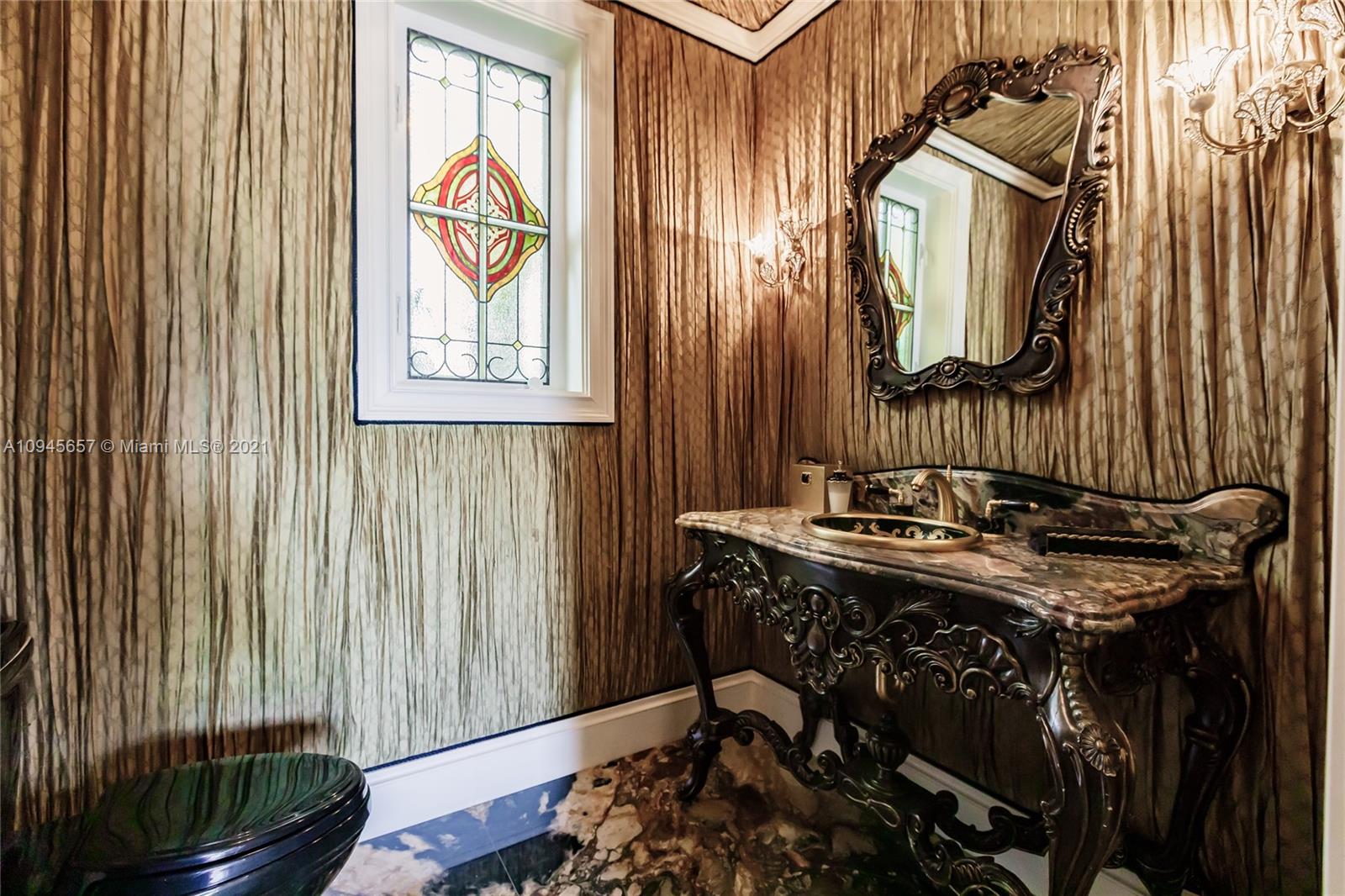 CORAL ISLES - Residential