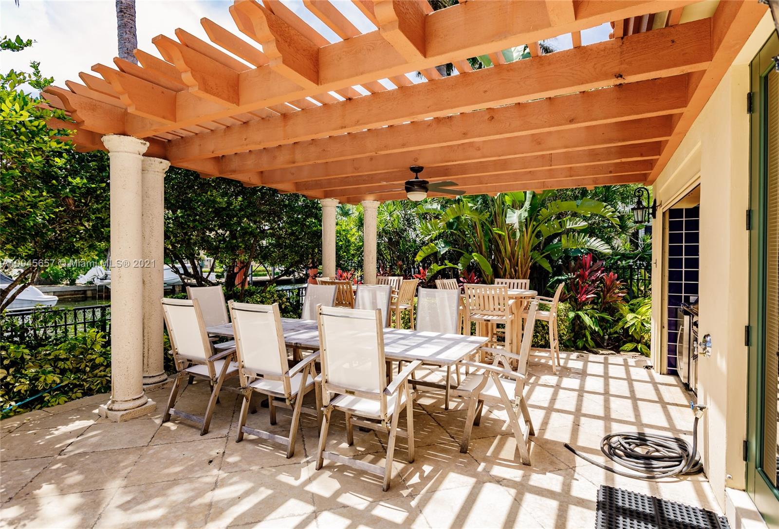 CORAL ISLES - Residential