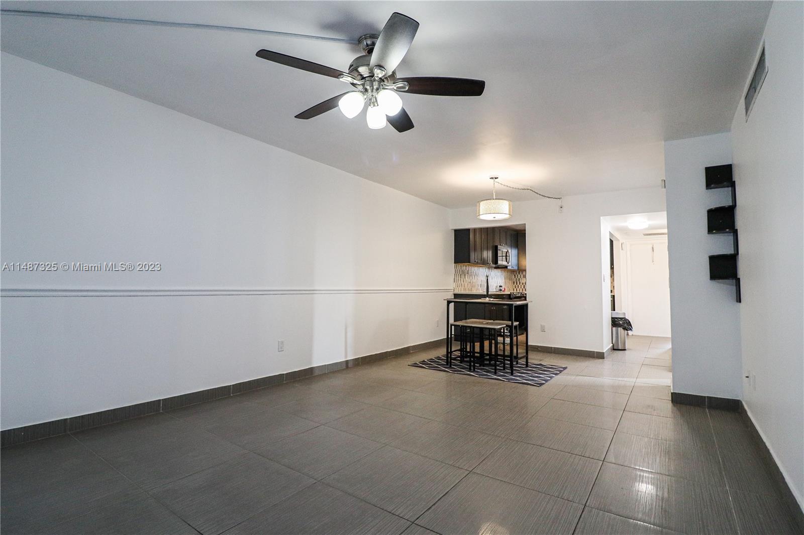 FRENCH VILLAS CONDO - Residential Lease