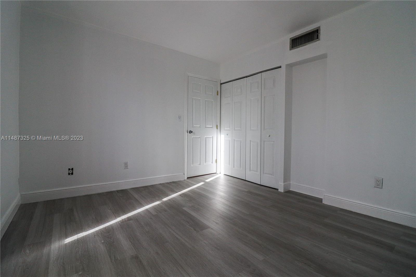 FRENCH VILLAS CONDO - Residential Lease