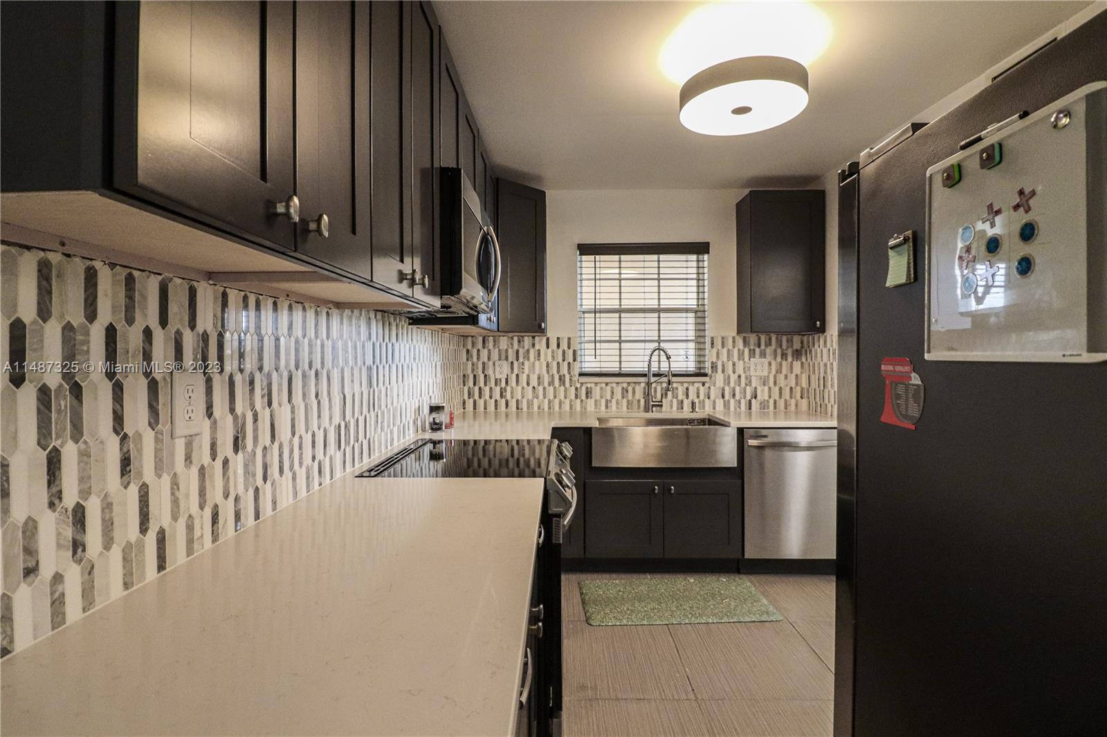 FRENCH VILLAS CONDO - Residential Lease