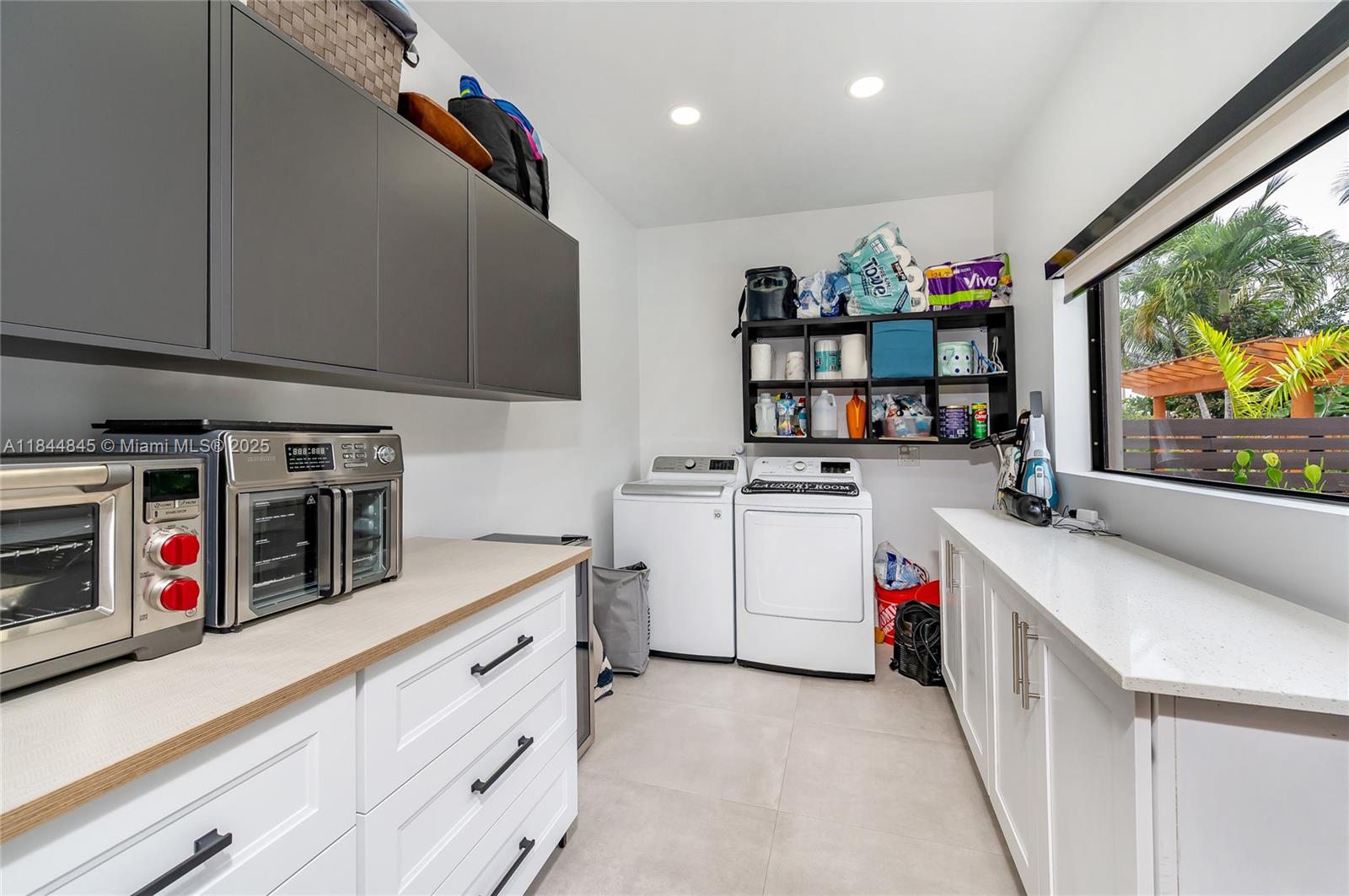 PL 1 OF EAST SPRINGS - Residential