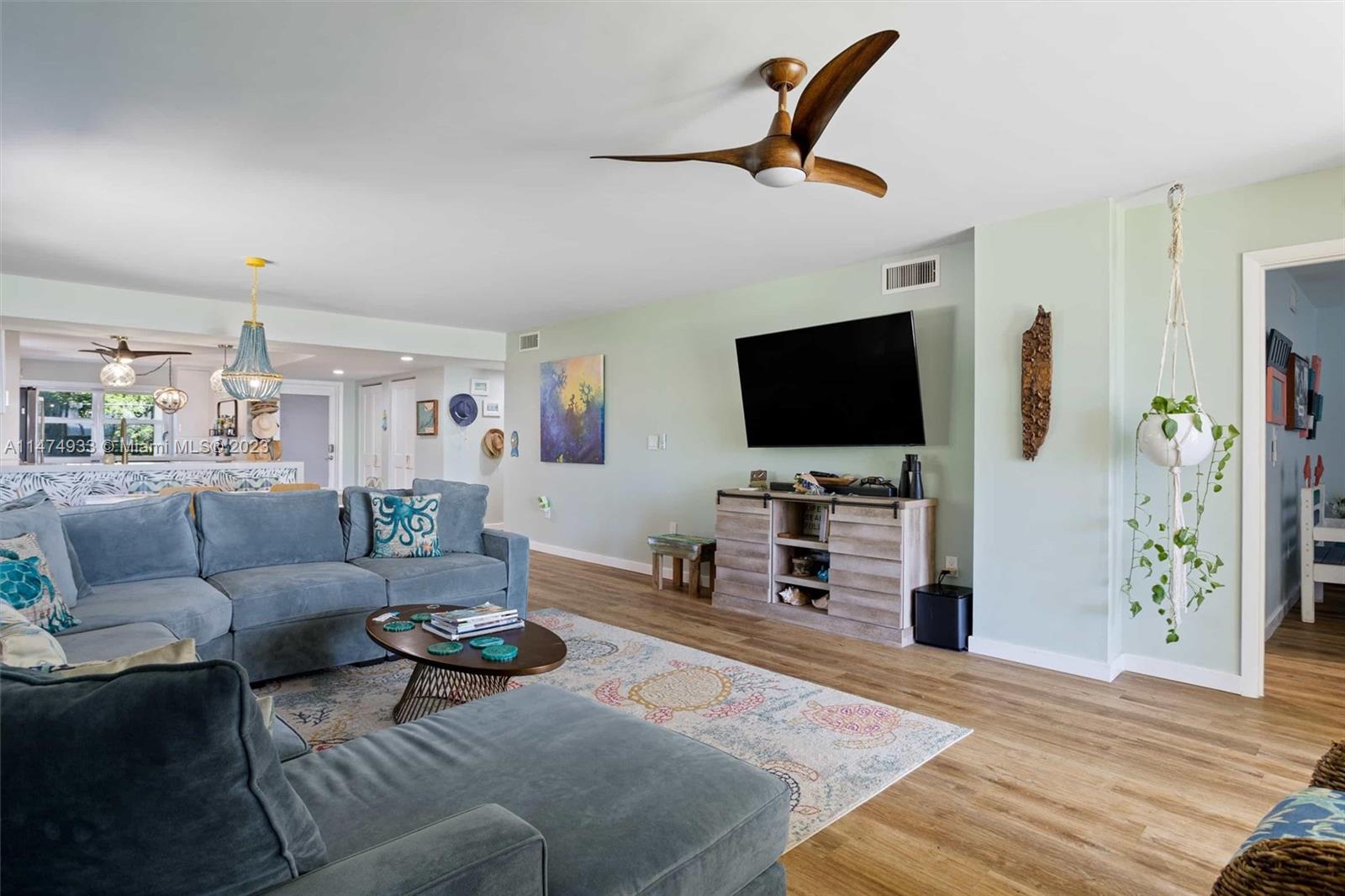 OCEAN HARBOUR - Residential