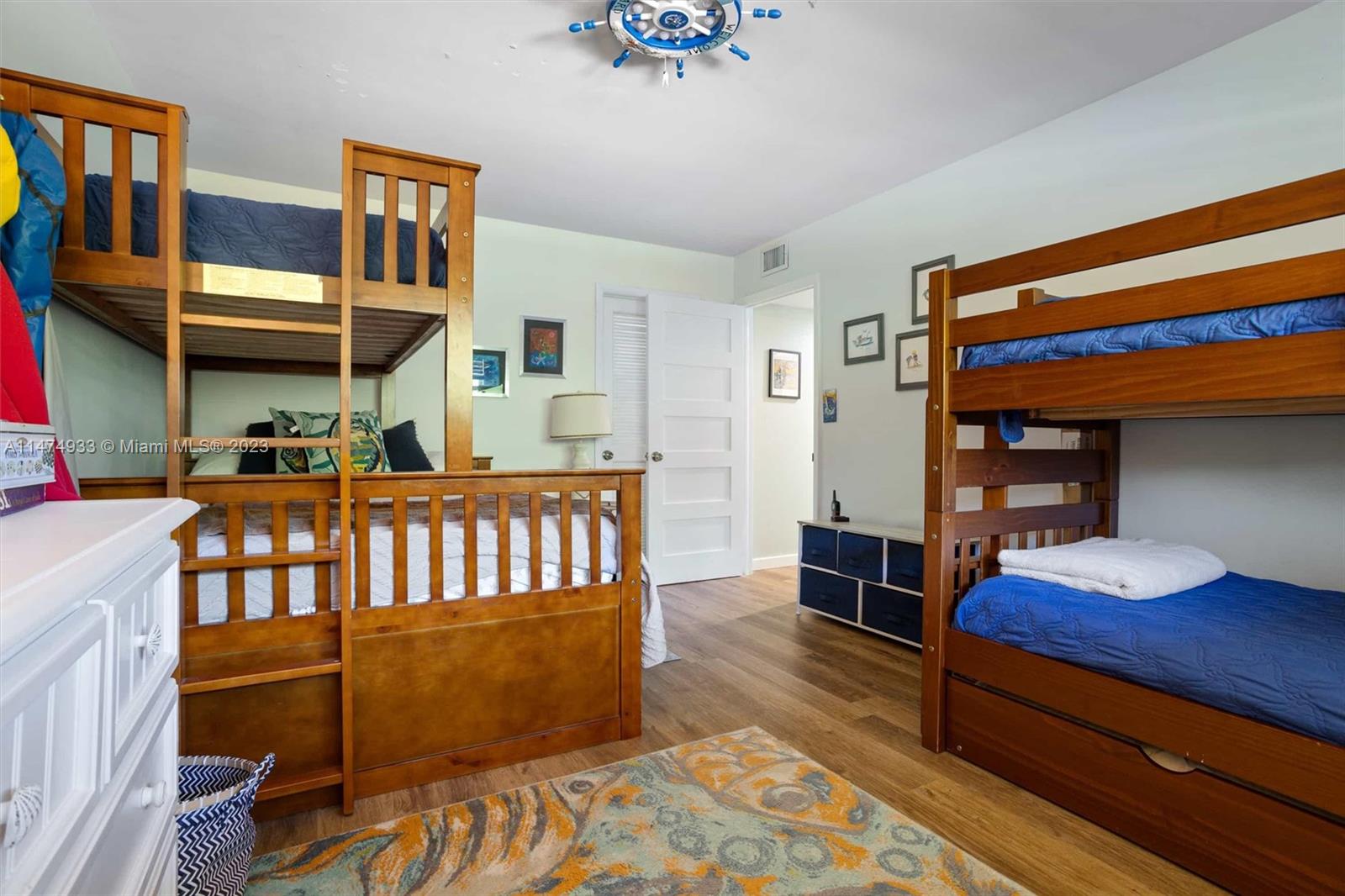 OCEAN HARBOUR - Residential