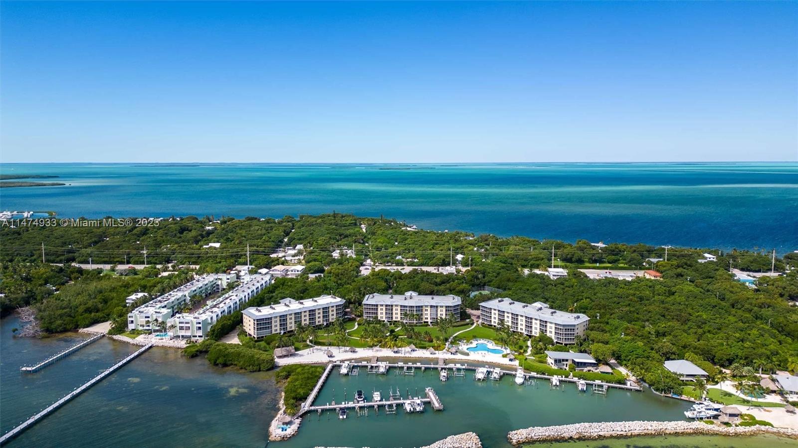 OCEAN HARBOUR - Residential