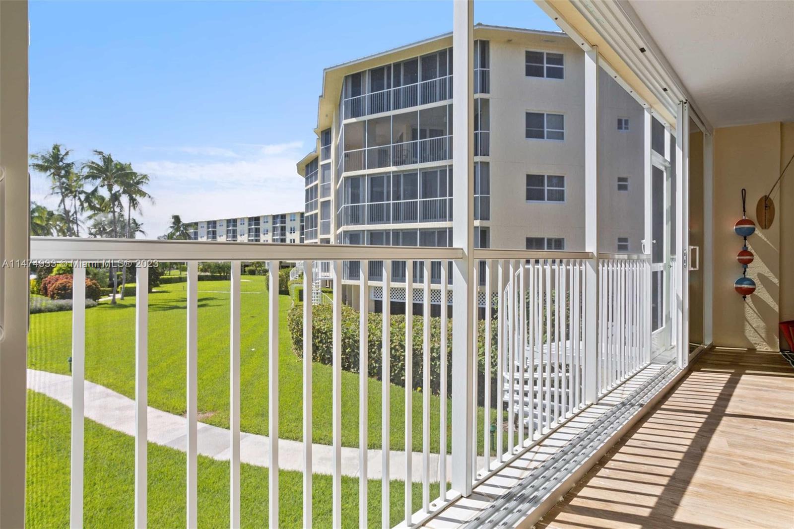 OCEAN HARBOUR - Residential