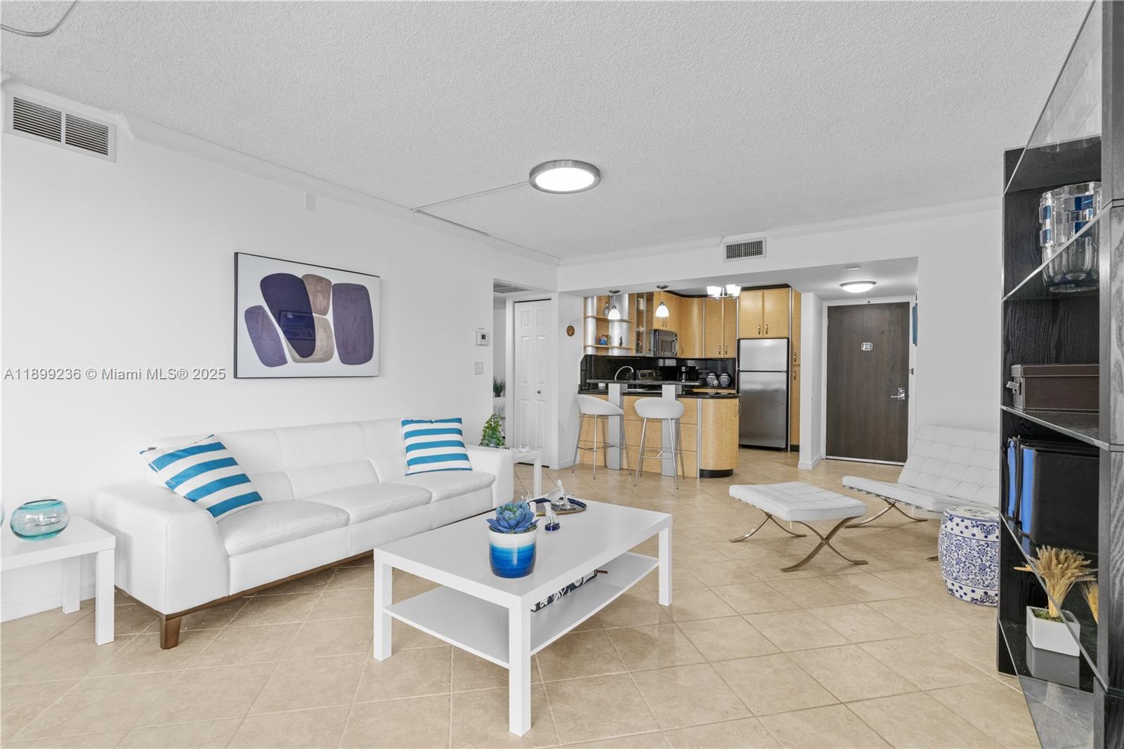 CORONADO CONDO- TOWER III - Residential