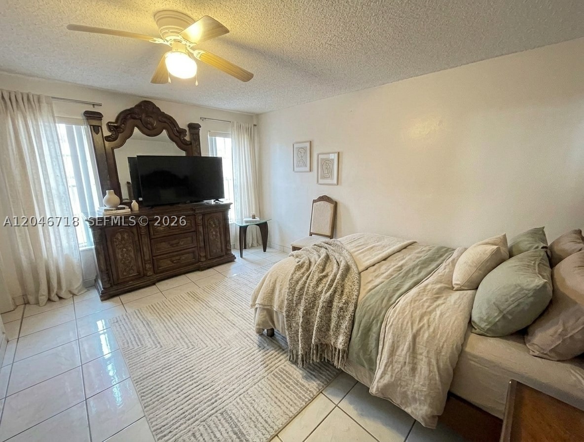 BROOKFIELD SQUARE CONDO - Residential
