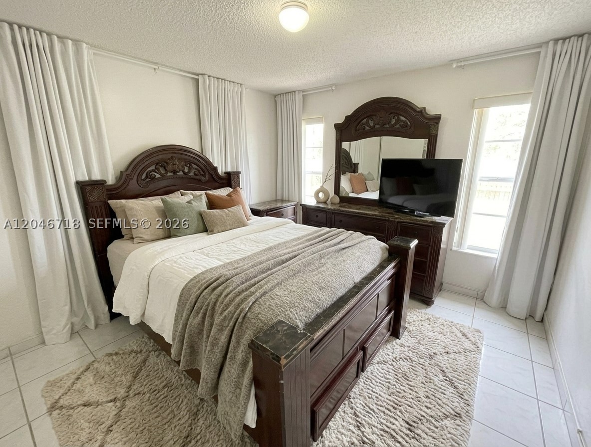 BROOKFIELD SQUARE CONDO - Residential