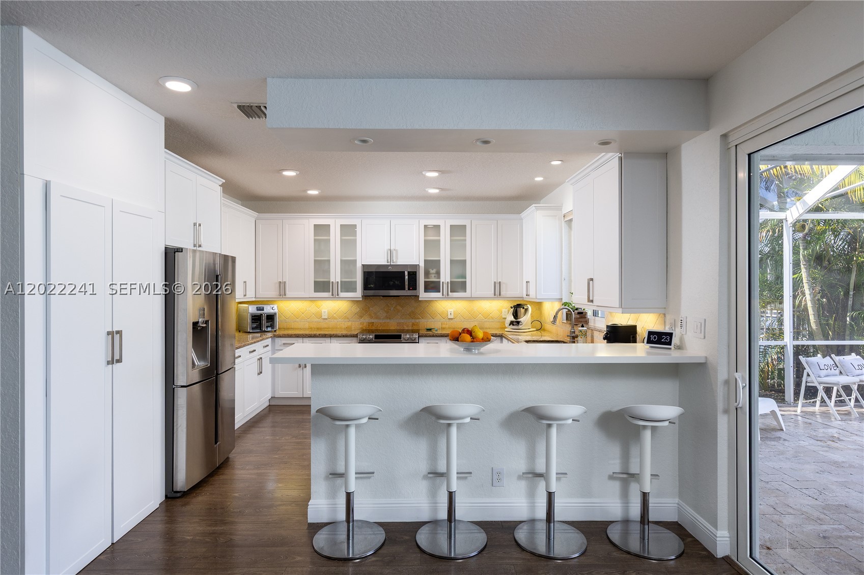 WESTON HILLS - Residential