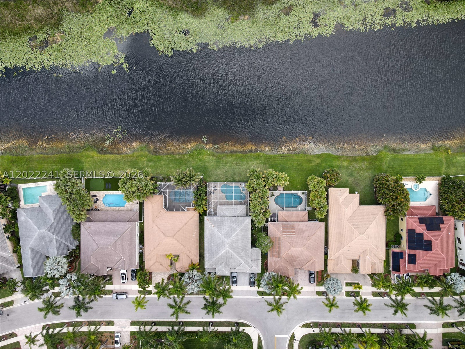 WESTON HILLS - Residential