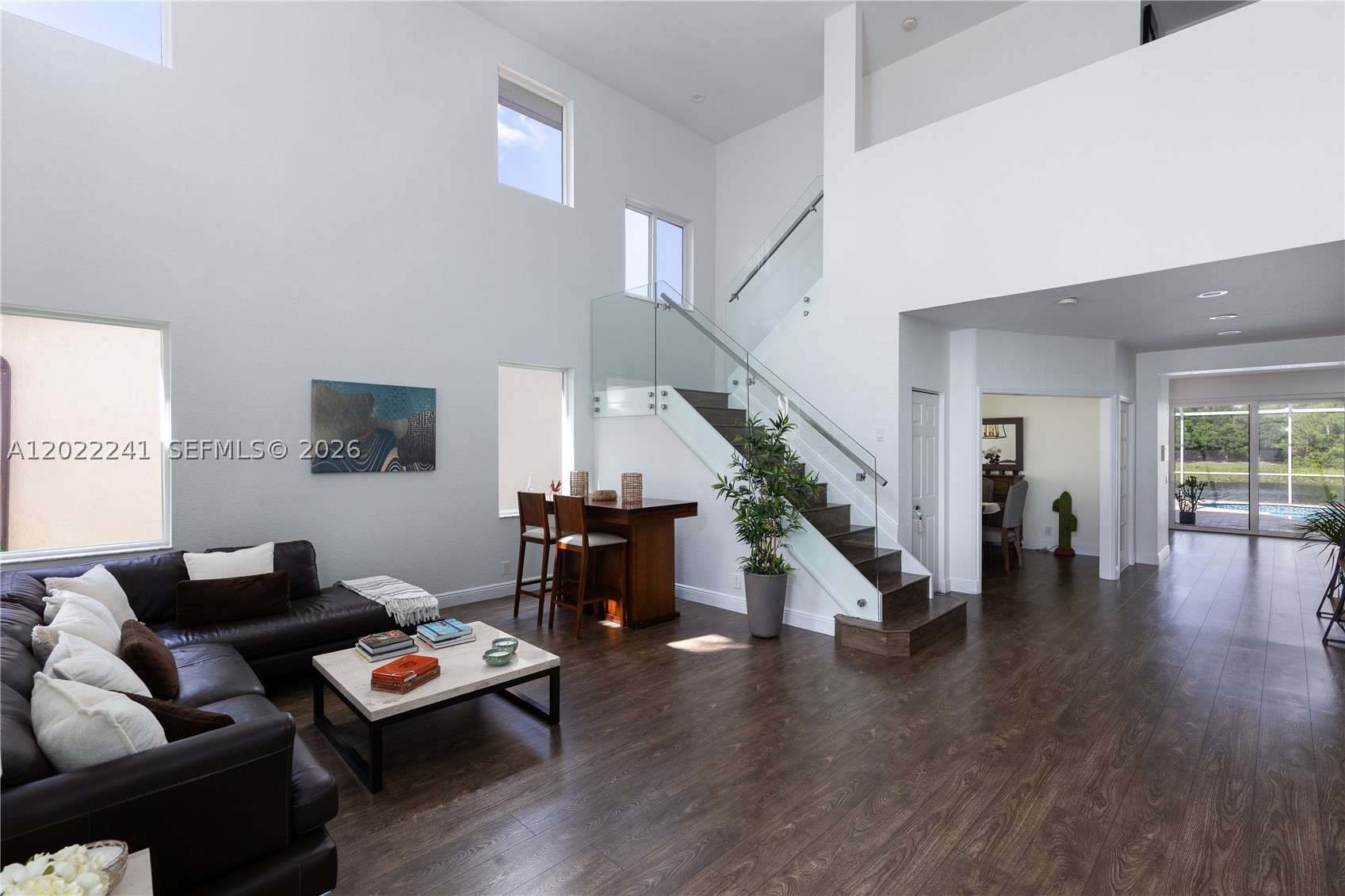 WESTON HILLS - Residential