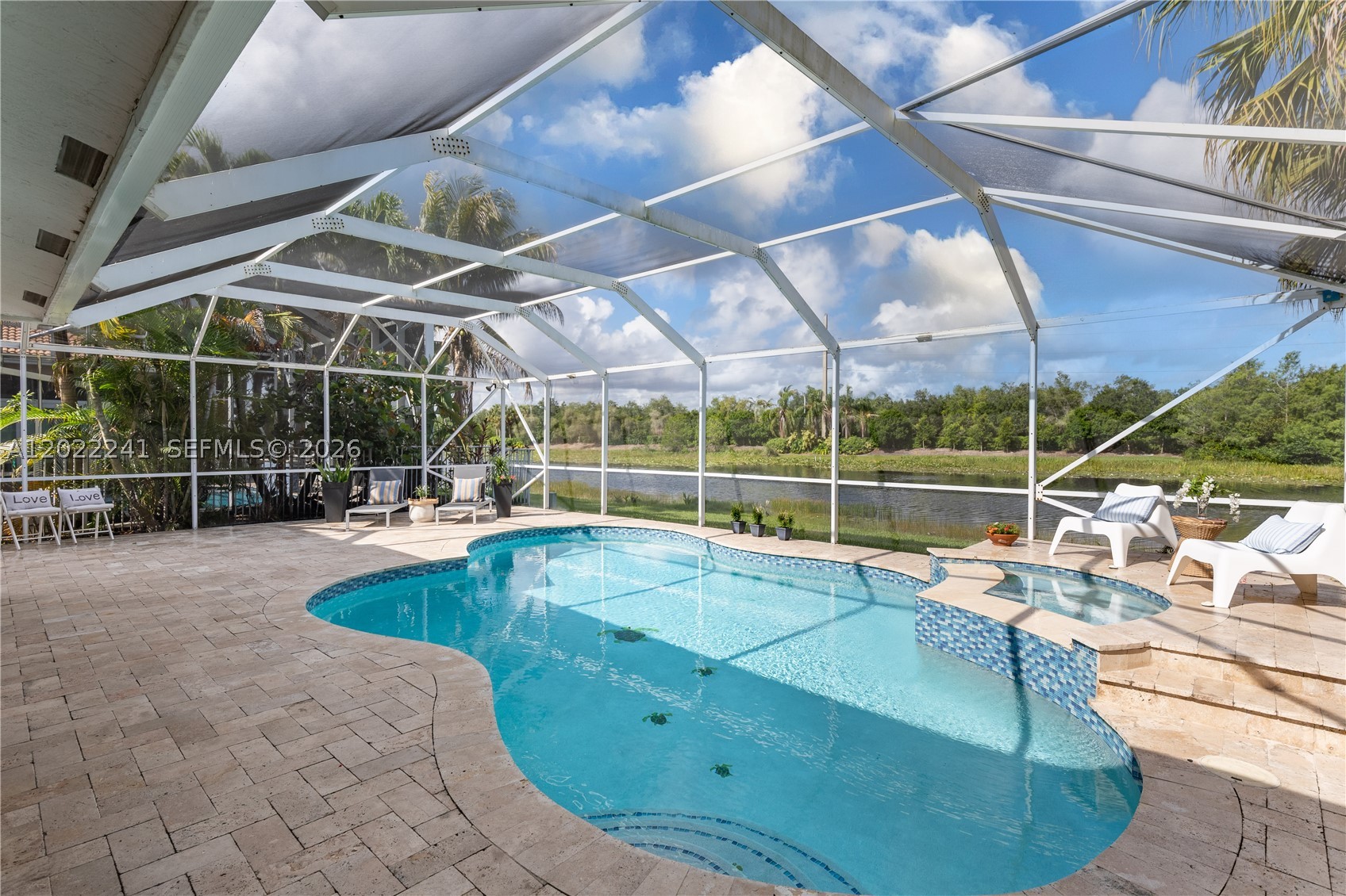 WESTON HILLS - Residential