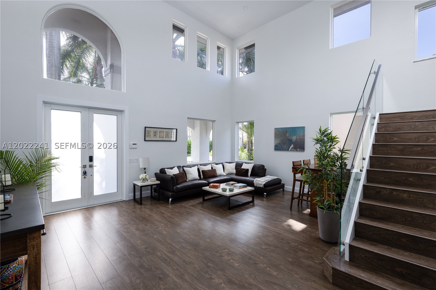 WESTON HILLS - Residential