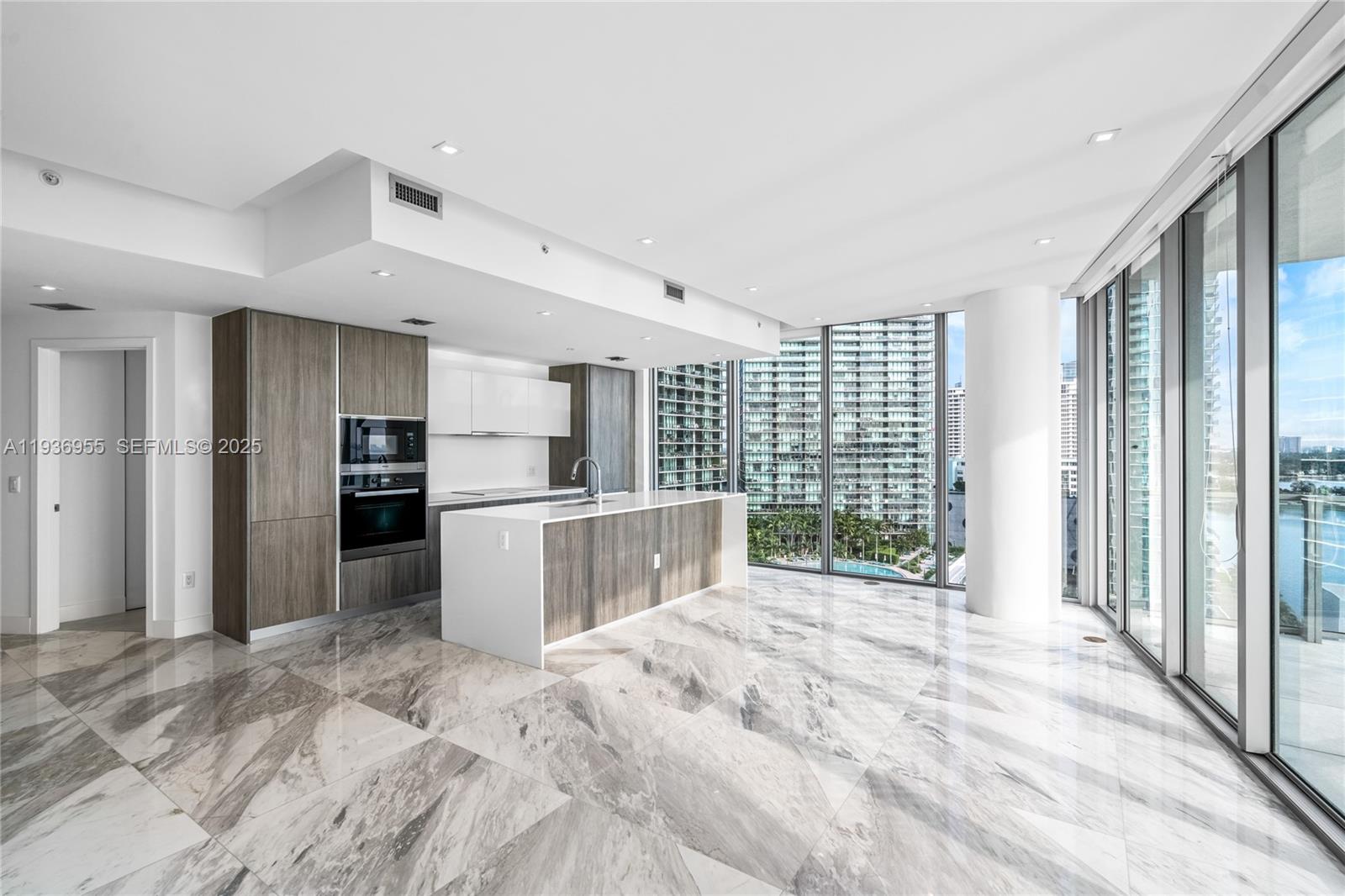 BISCAYNE BEACH CONDO - Residential