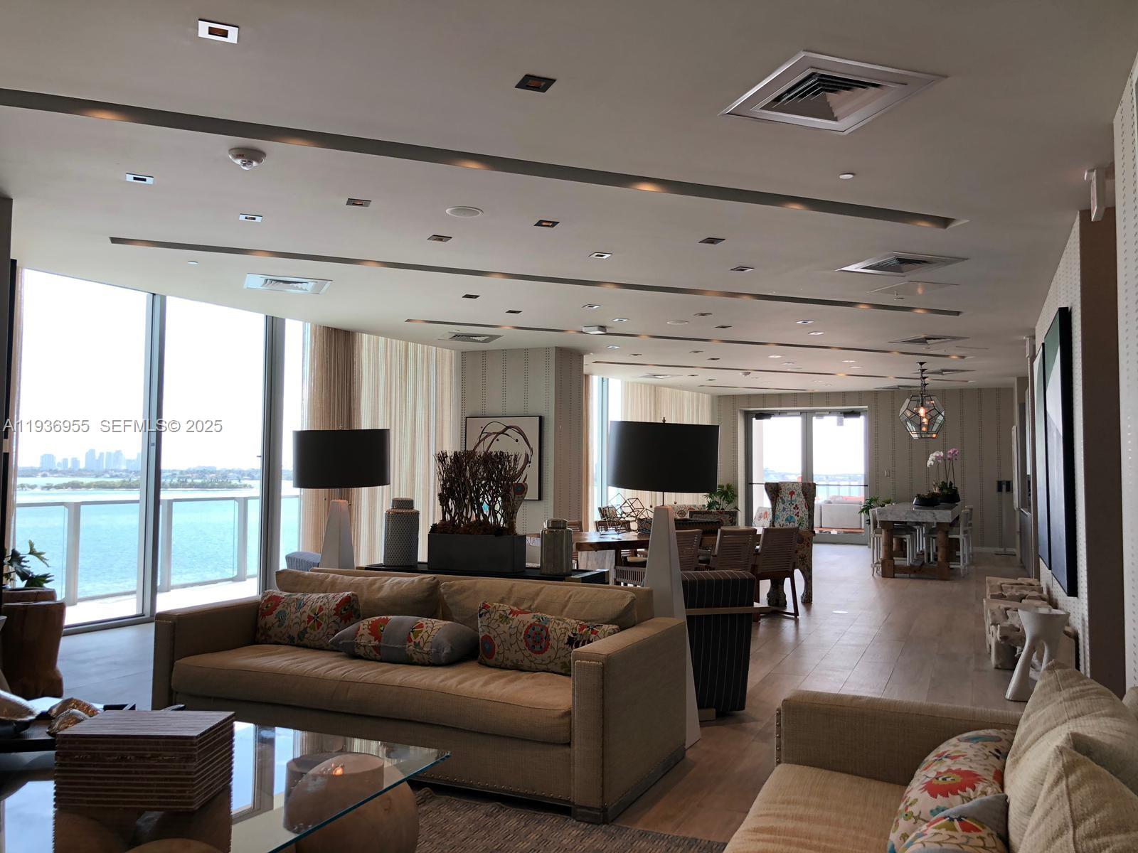 BISCAYNE BEACH CONDO - Residential