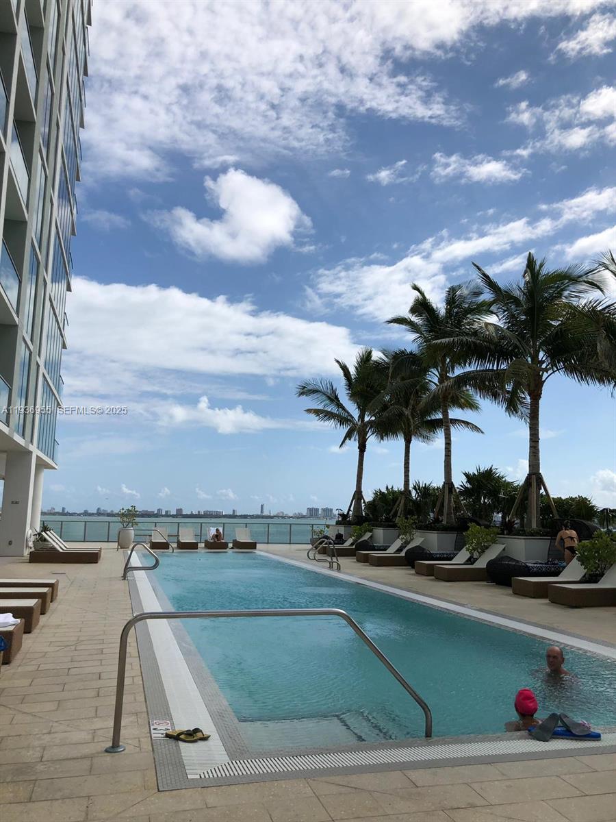 BISCAYNE BEACH CONDO - Residential
