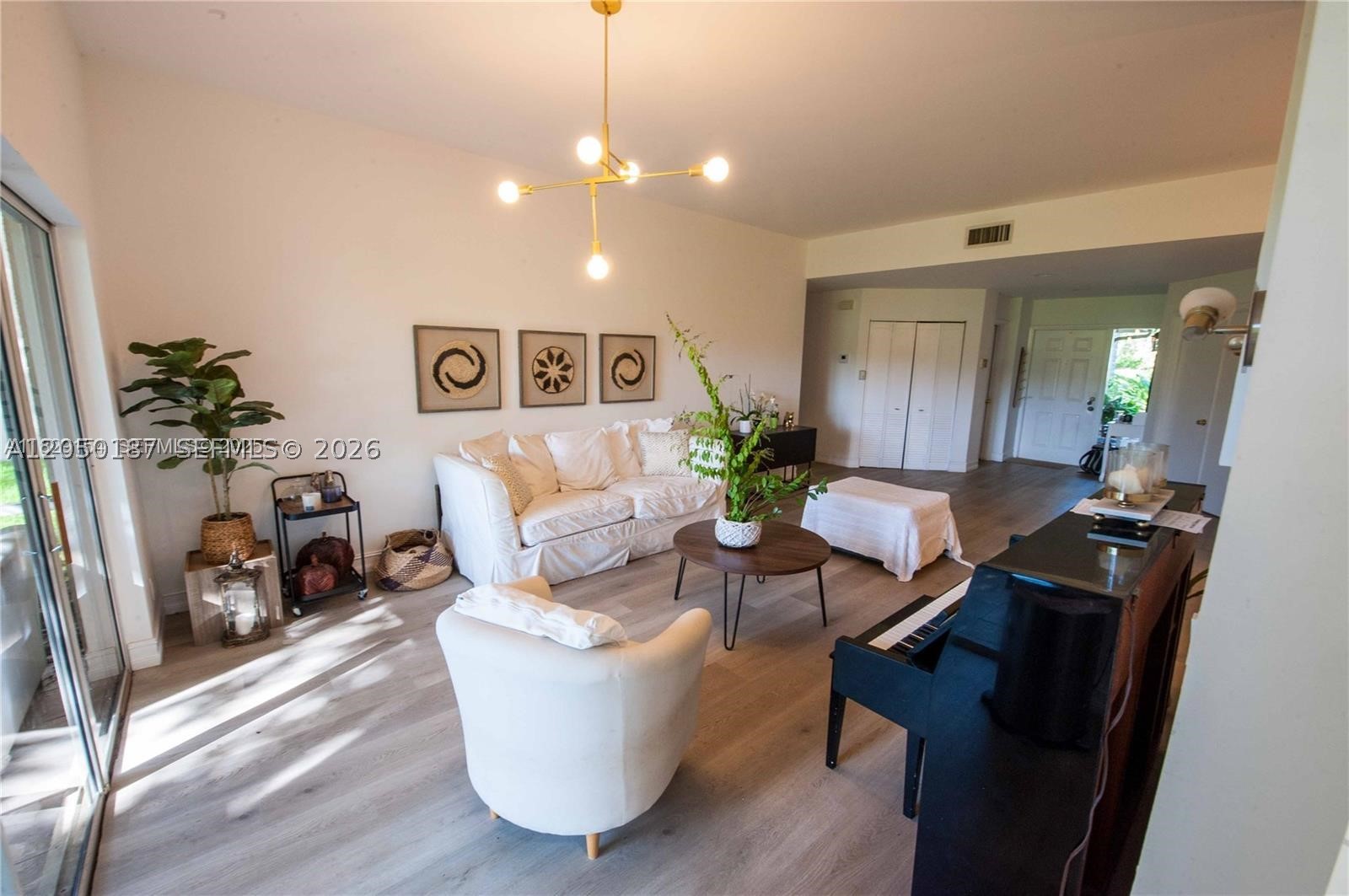 CALIFORNIA COURTS CONDO - Residential