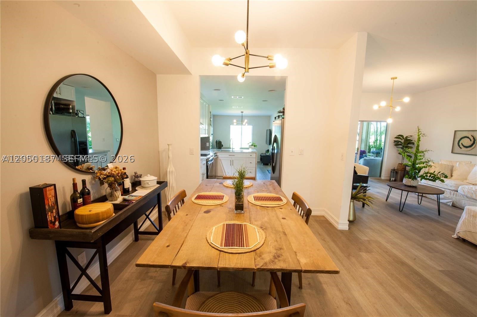 CALIFORNIA COURTS CONDO - Residential