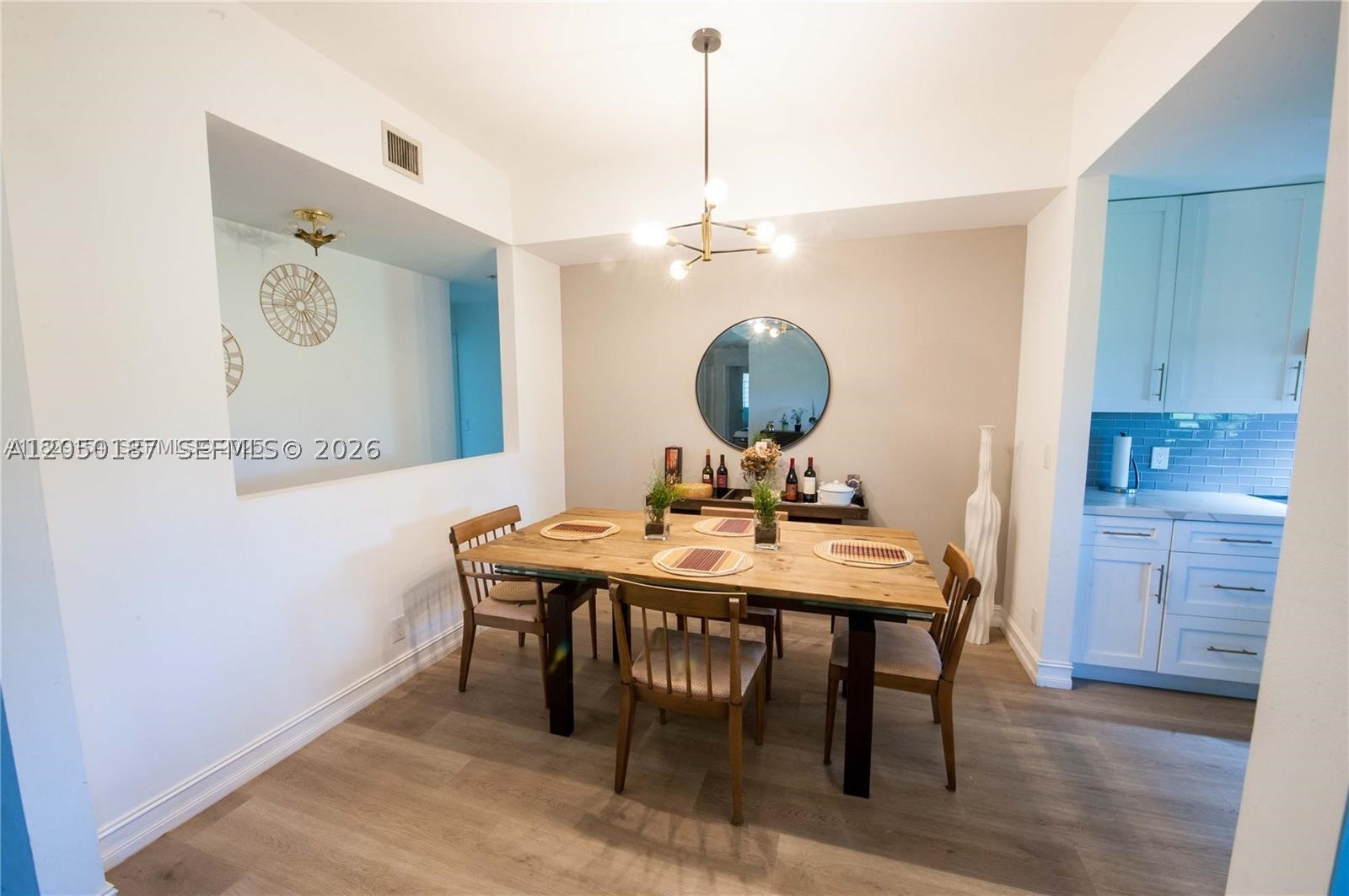 CALIFORNIA COURTS CONDO - Residential
