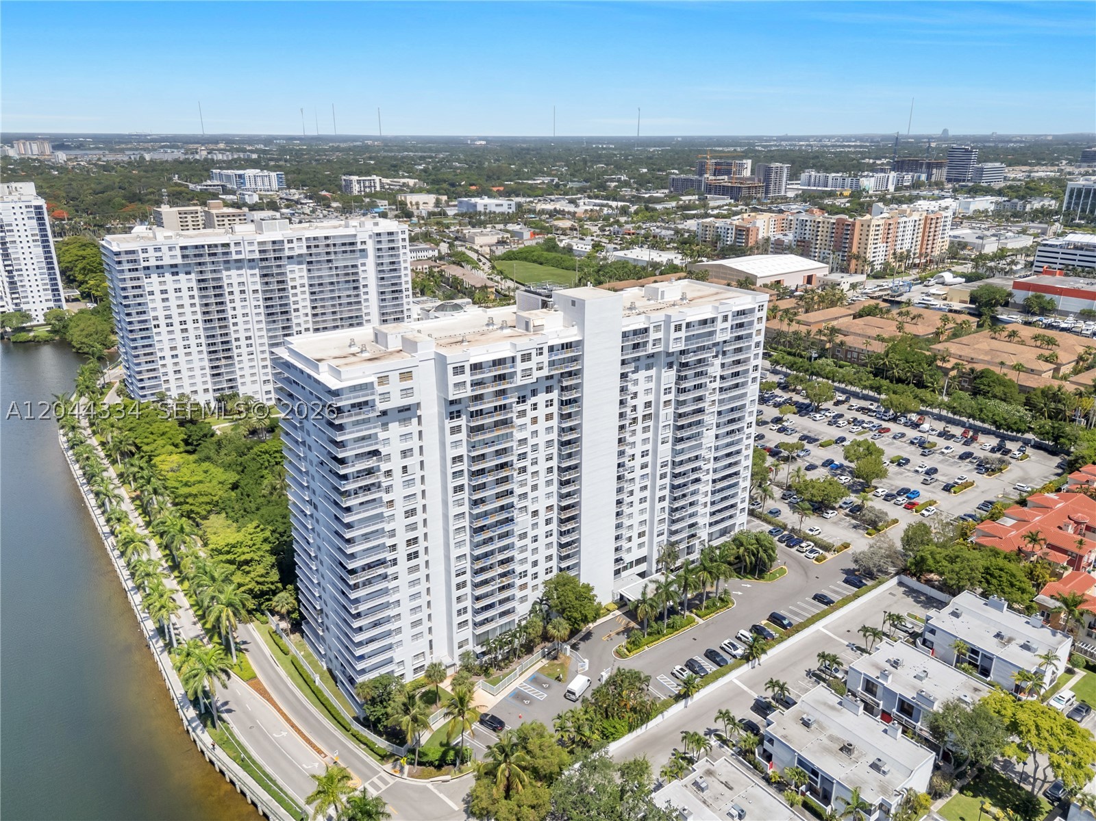 ADMIRALS PORT CONDO WEST - Residential
