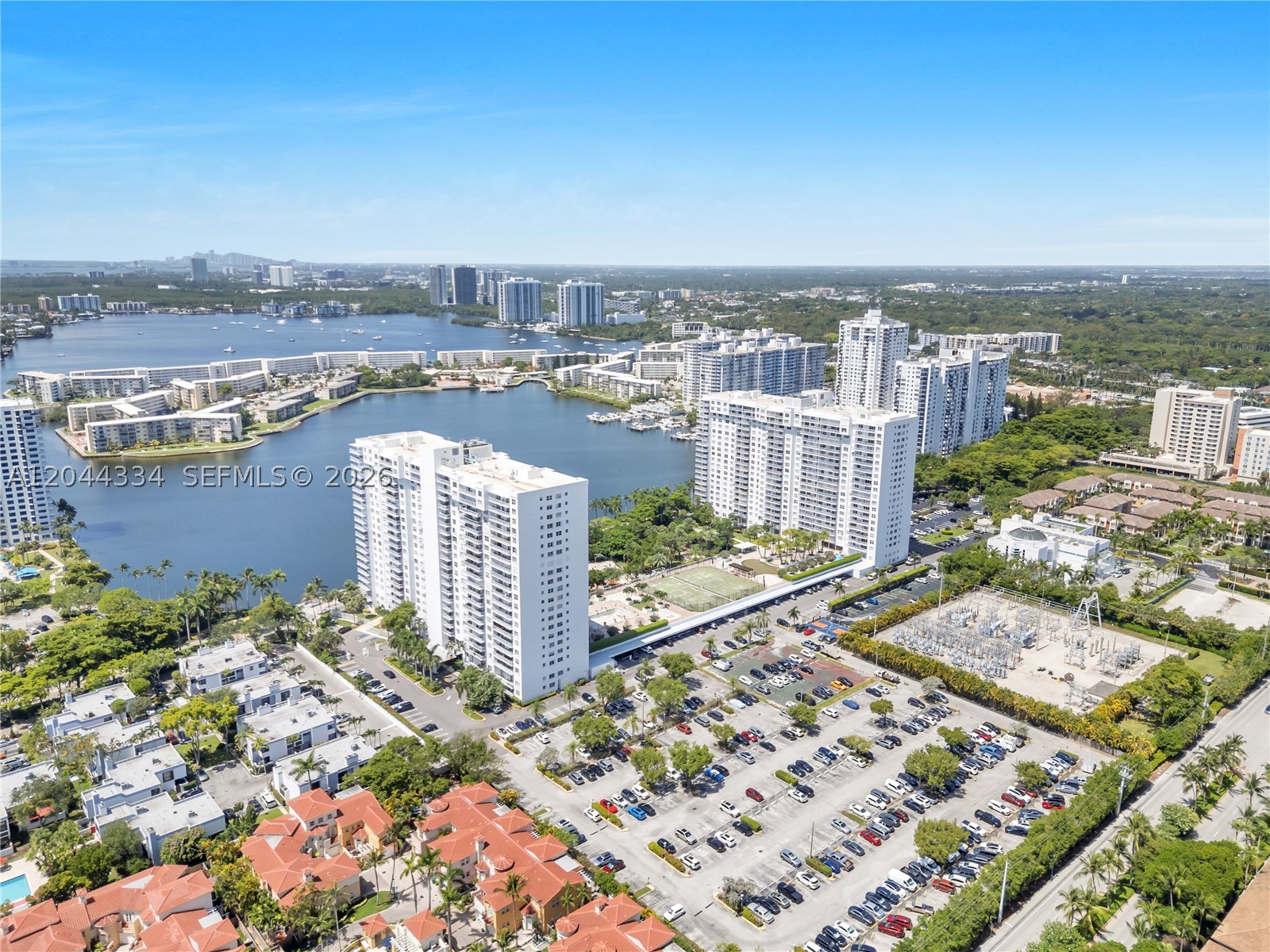 ADMIRALS PORT CONDO WEST - Residential