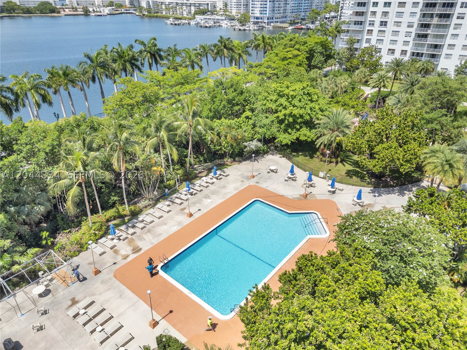 ADMIRALS PORT CONDO WEST - Residential