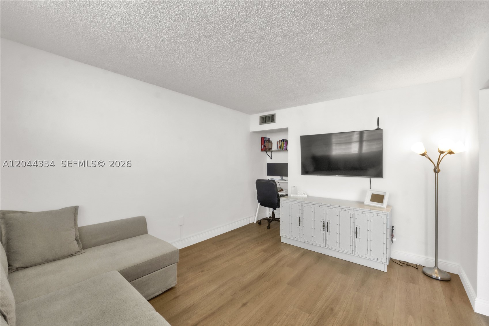 ADMIRALS PORT CONDO WEST - Residential