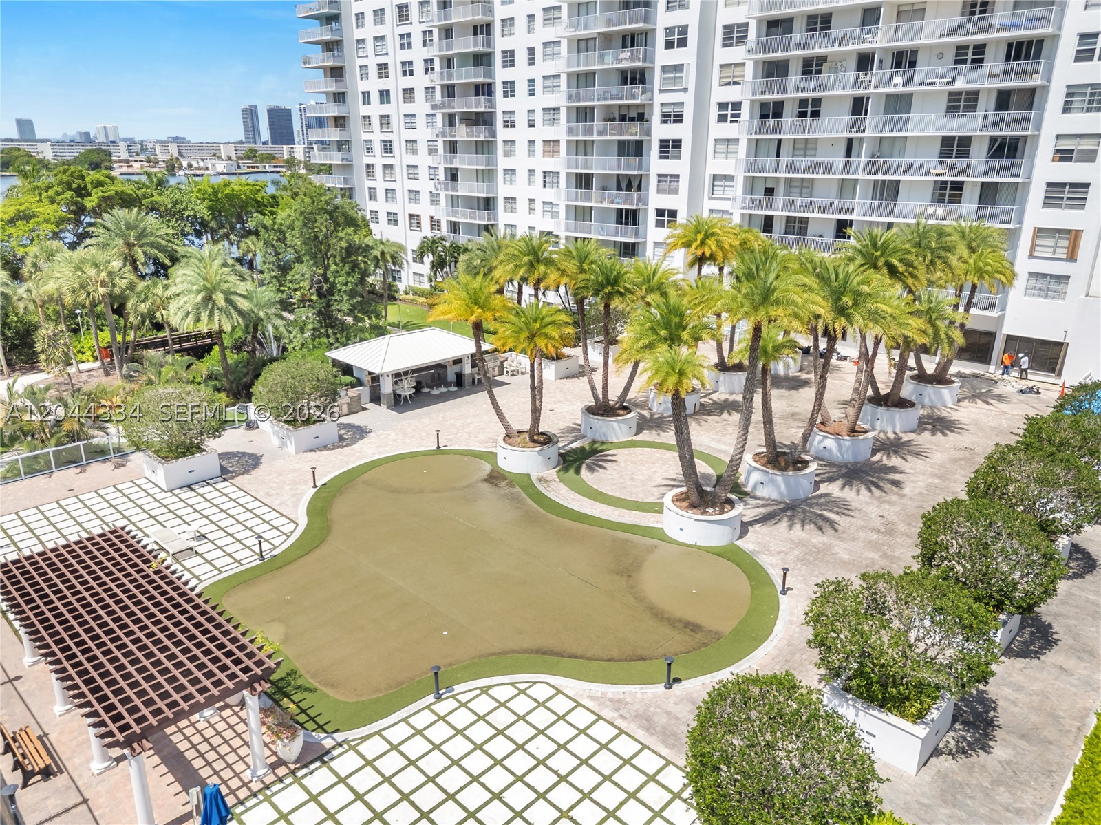 ADMIRALS PORT CONDO WEST - Residential