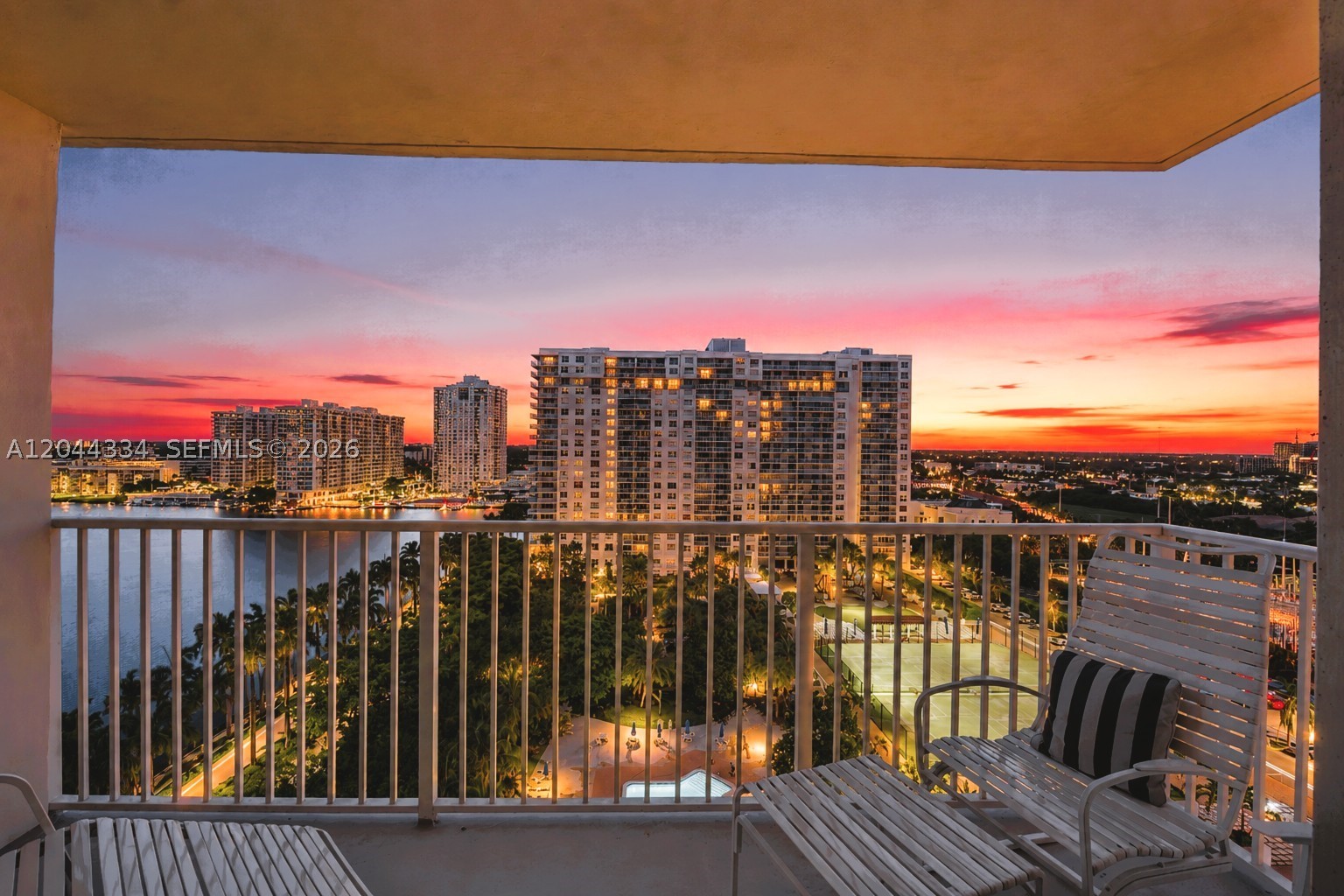 ADMIRALS PORT CONDO WEST - Residential
