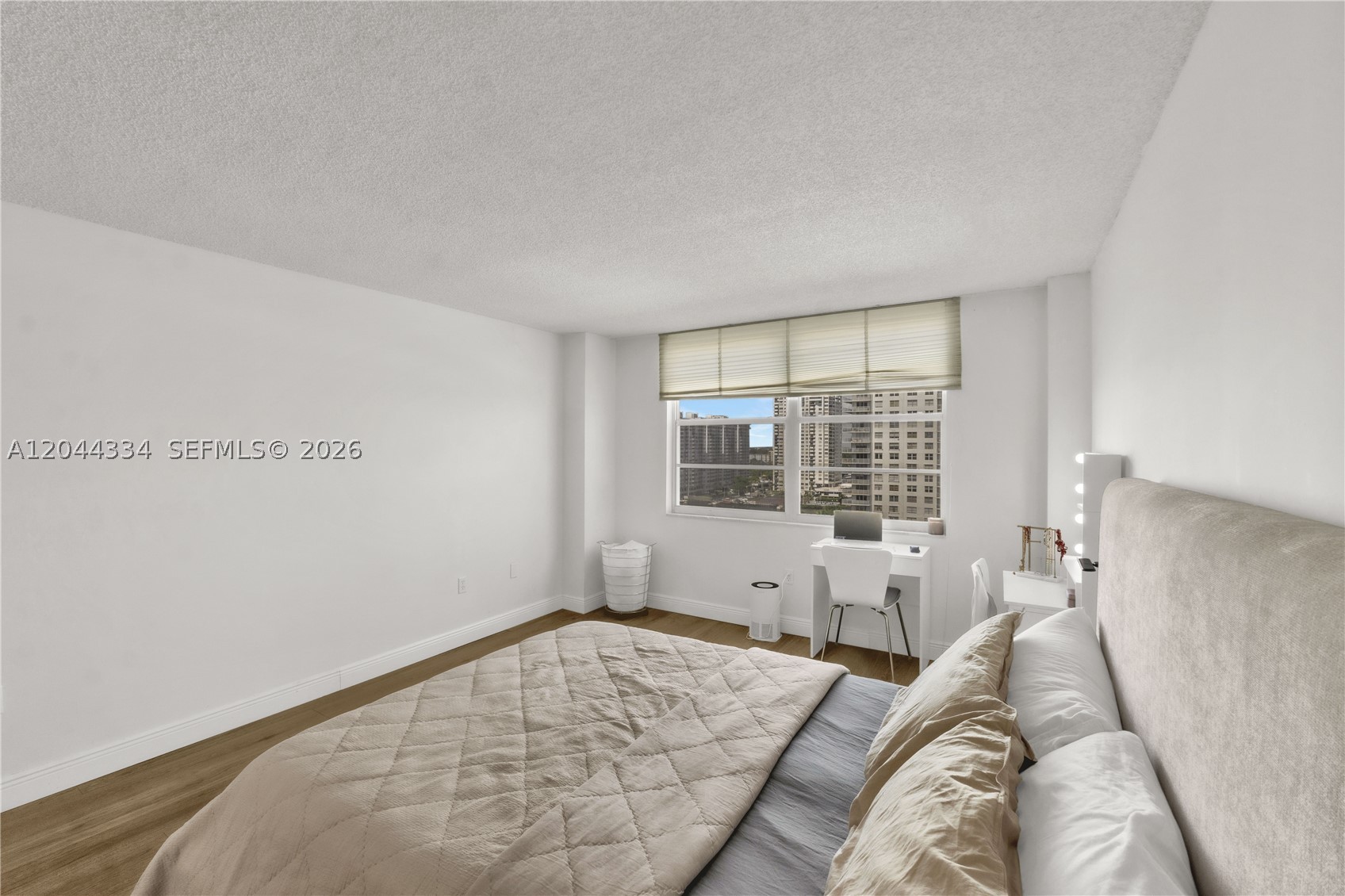 ADMIRALS PORT CONDO WEST - Residential