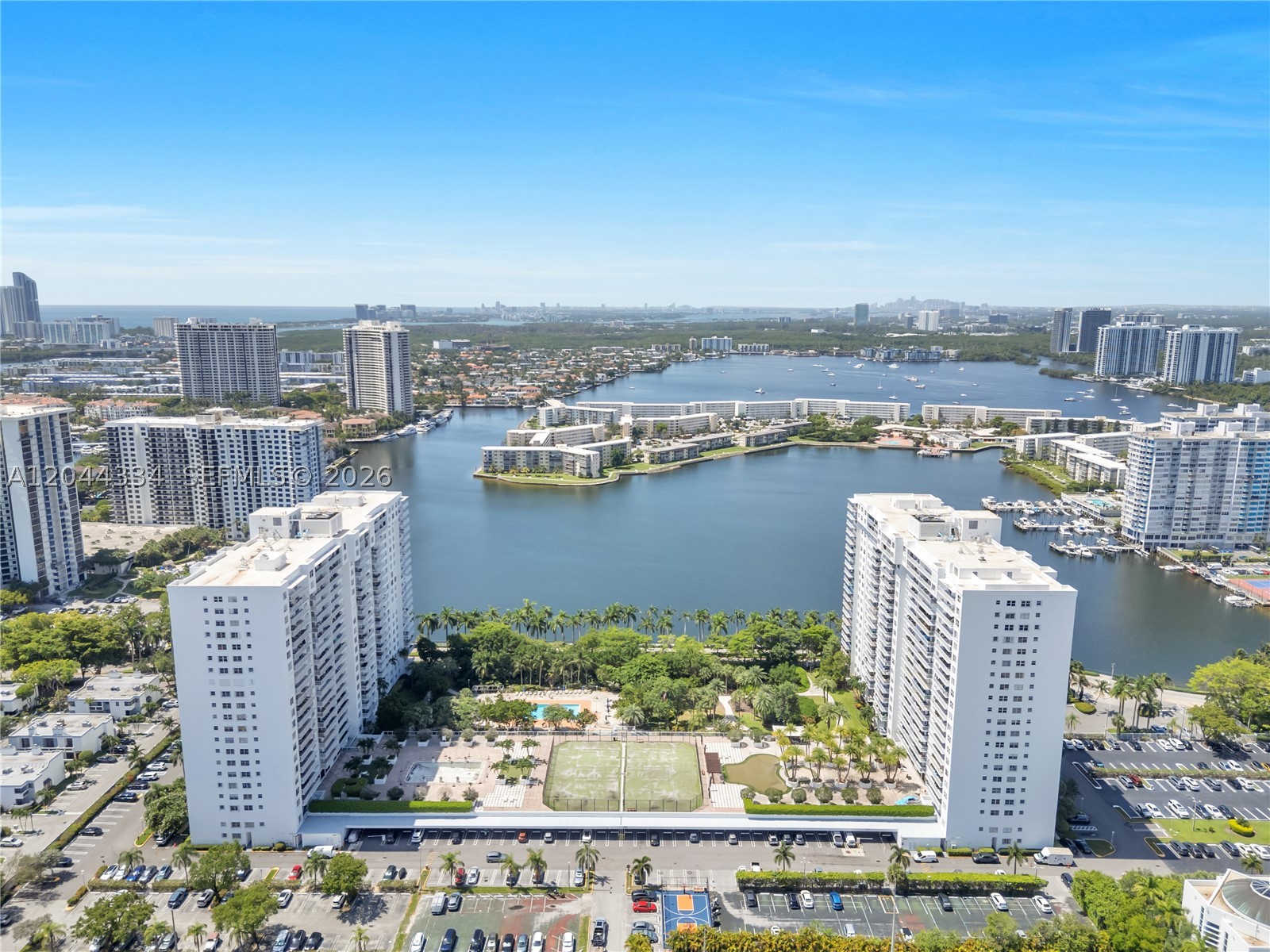 ADMIRALS PORT CONDO WEST - Residential