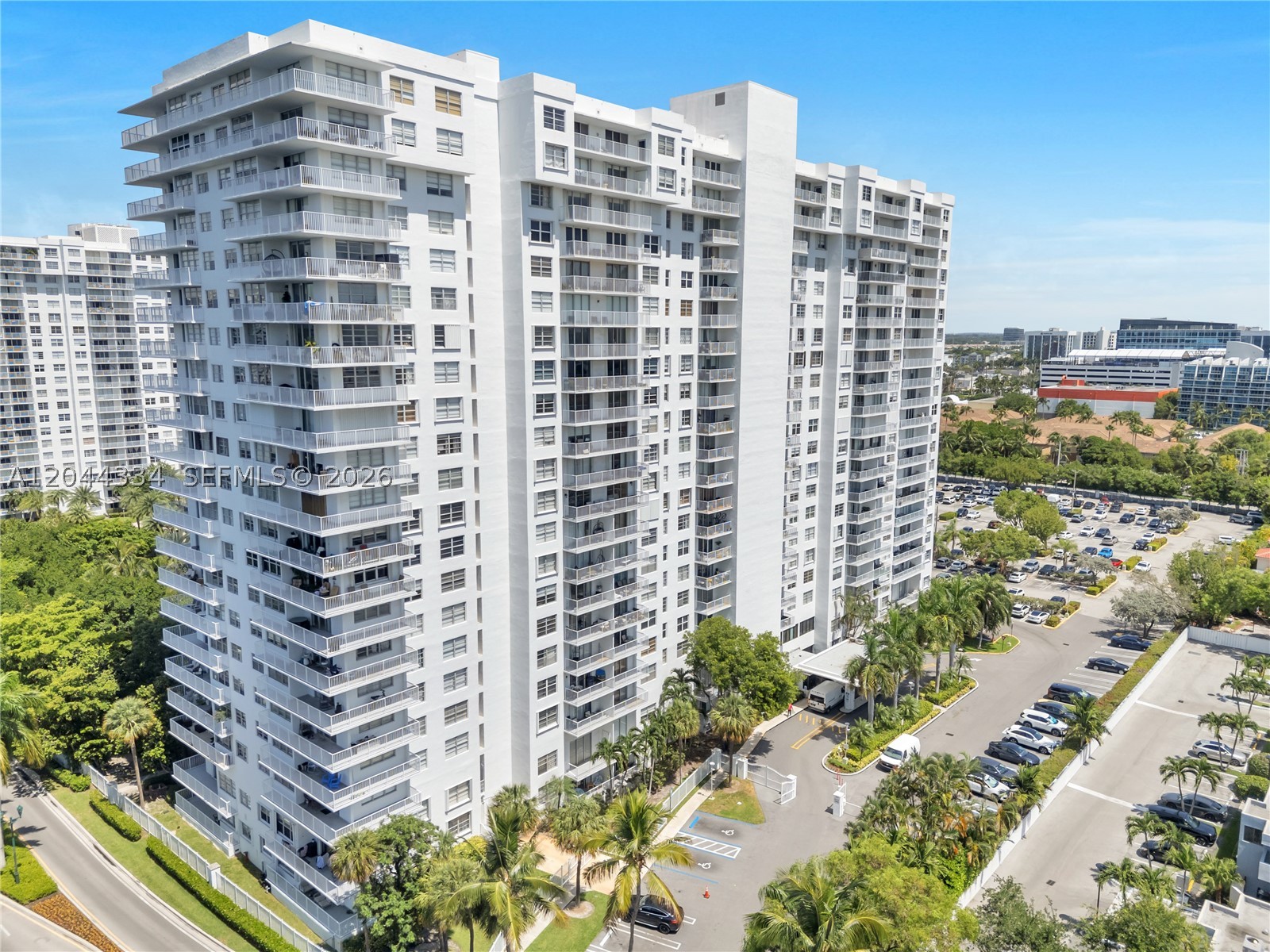 ADMIRALS PORT CONDO WEST - Residential