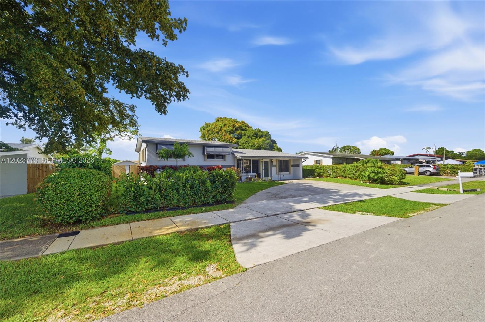 FLAMINGO VILLAGE - Residential