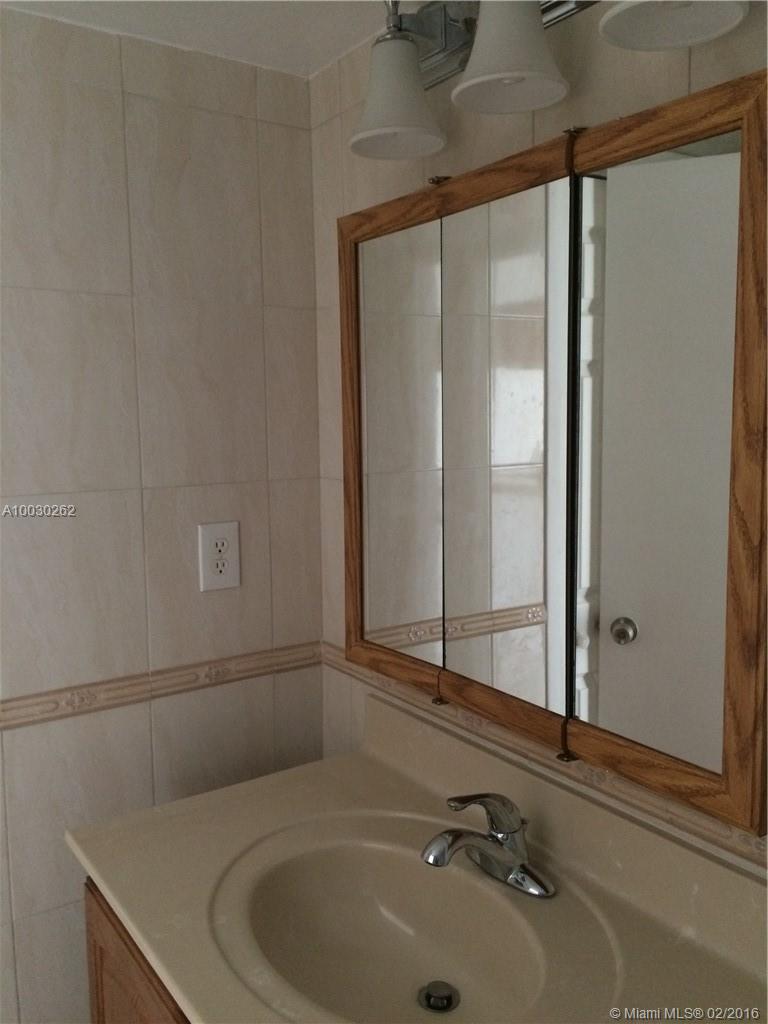 Spanish Trace Condo - Residential Lease