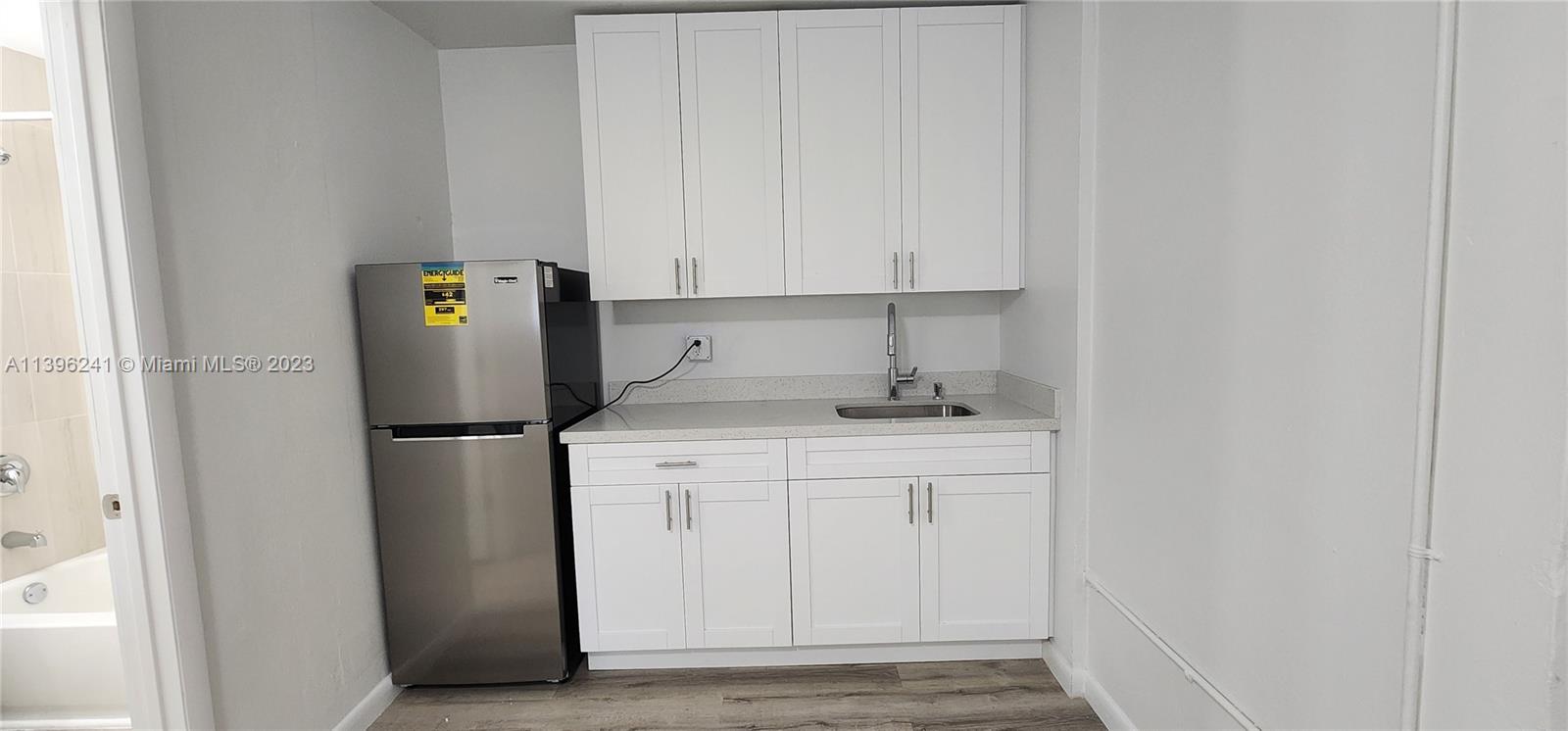 NORTH MIAMI ESTATES - Residential Lease