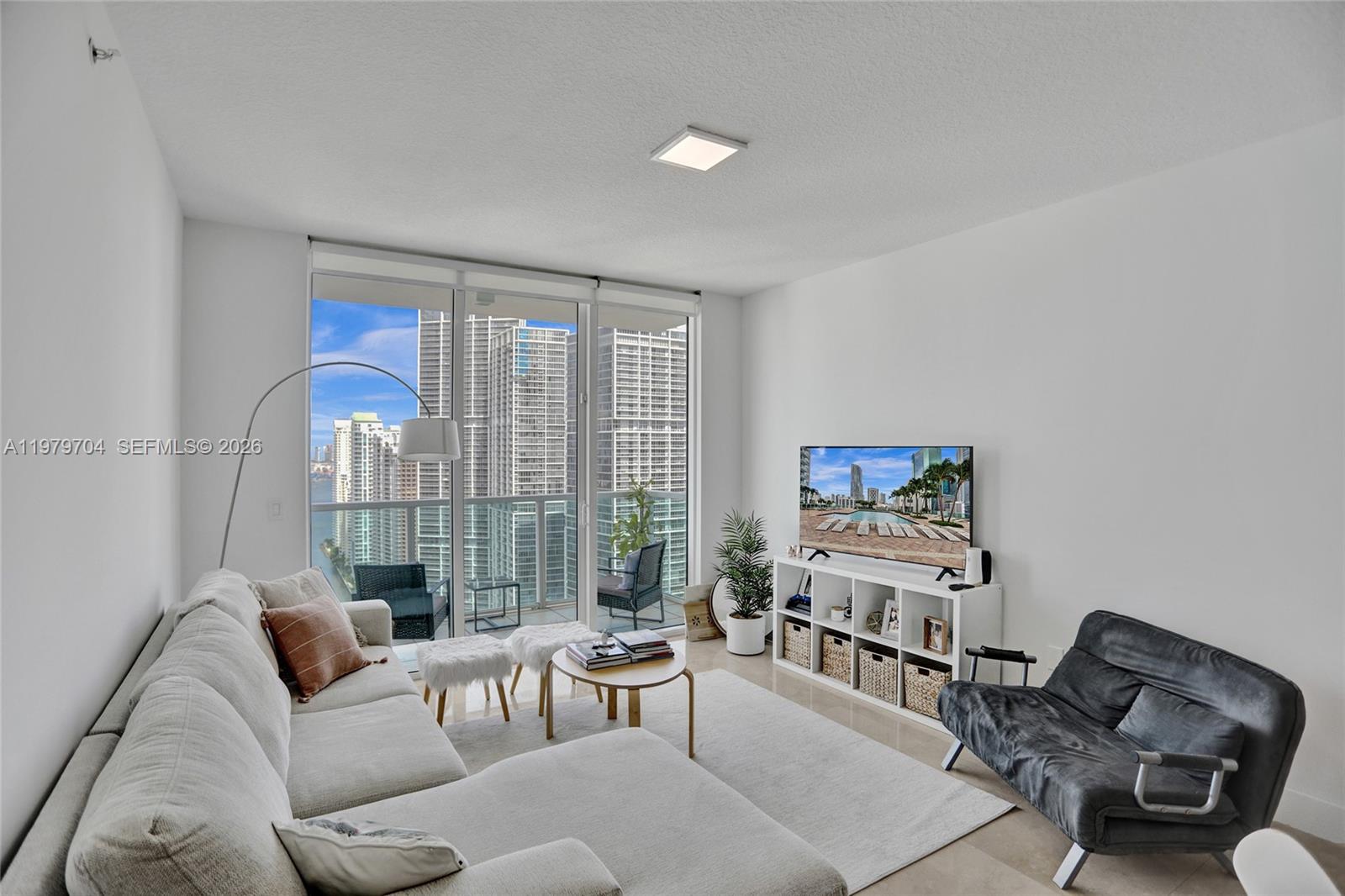 BRICKELL ON THE RIVER N T - Residential
