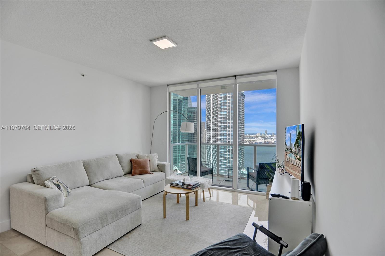 BRICKELL ON THE RIVER N T - Residential