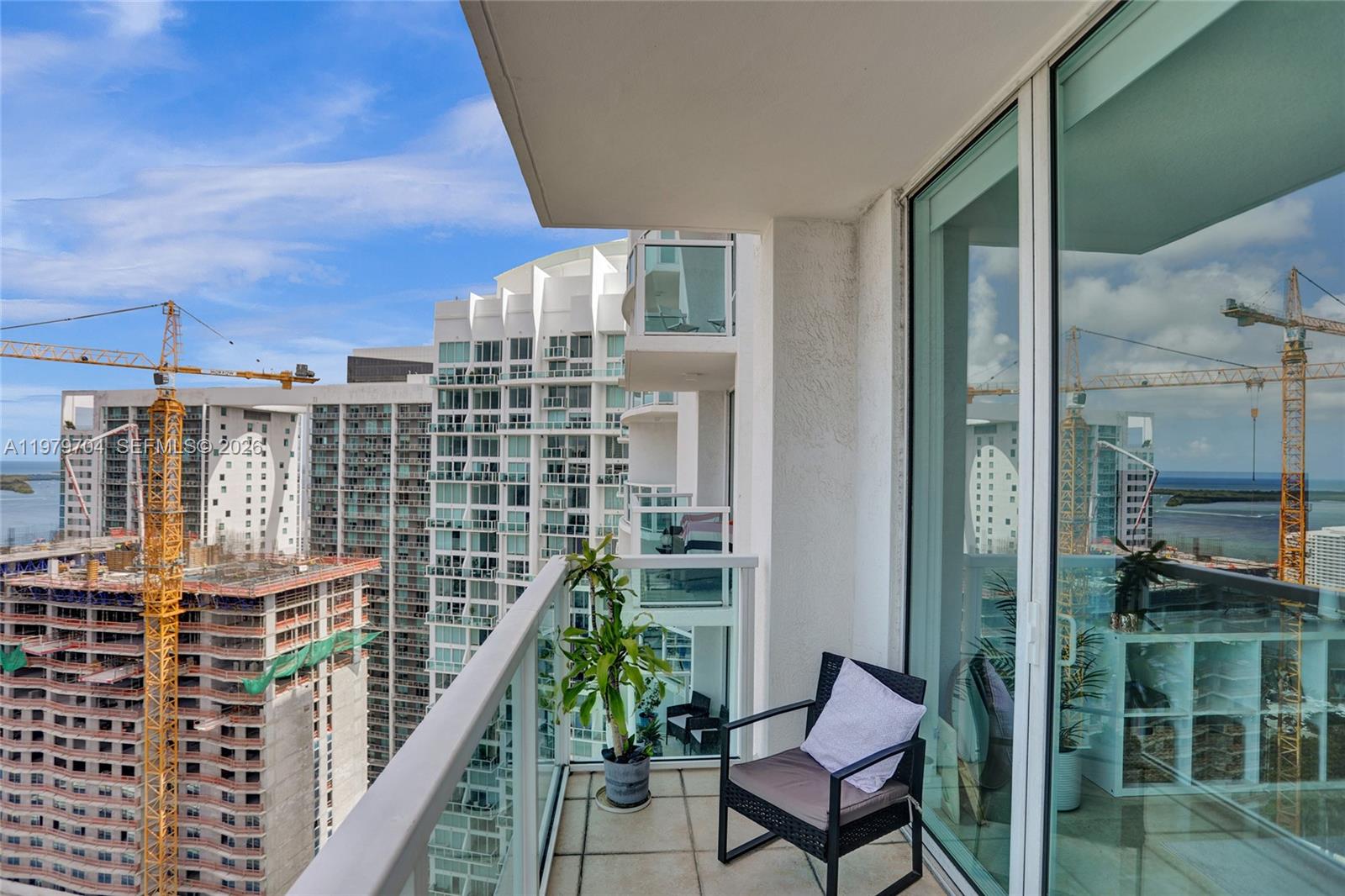 BRICKELL ON THE RIVER N T - Residential