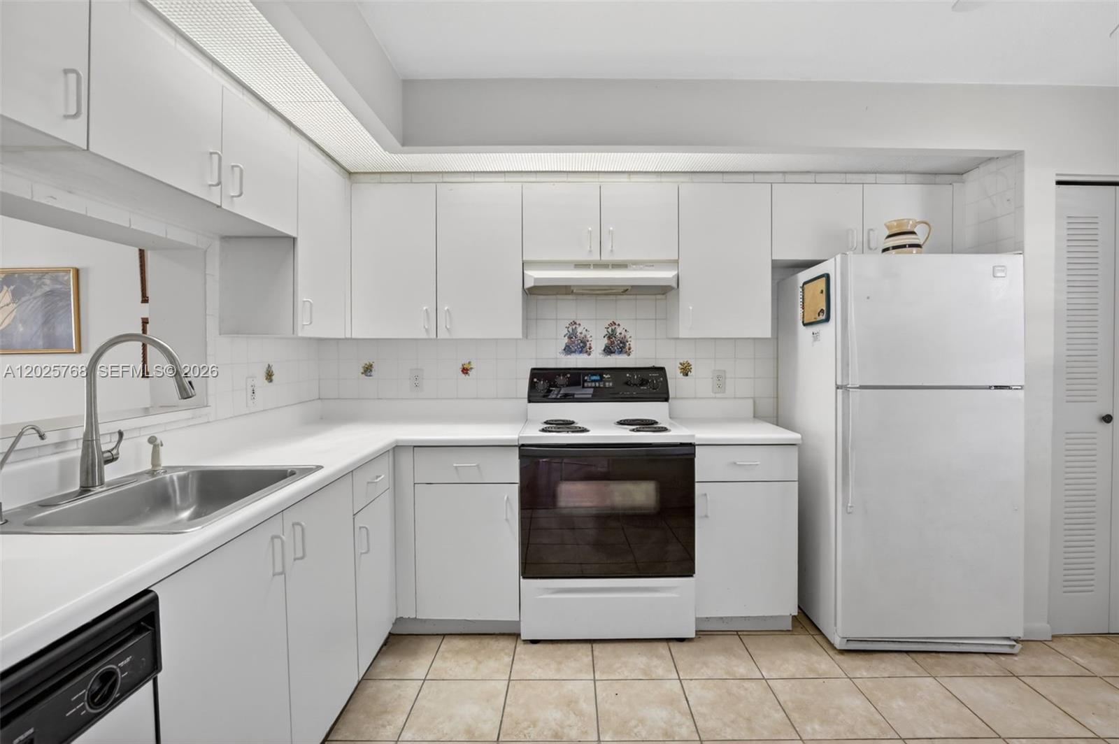 PLYMOUTH AT CENTURY VILLA - Residential