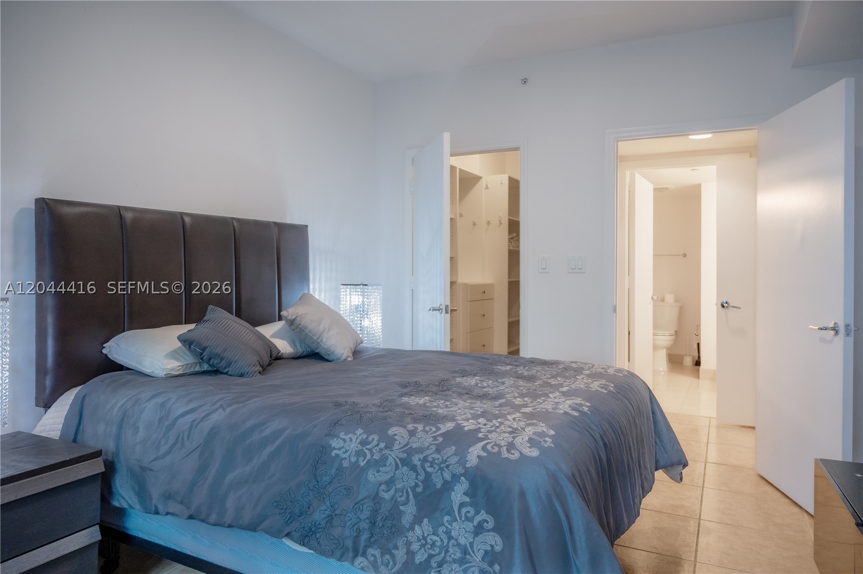 TURNBERRY VILLAGE SO TOWE - Residential Lease