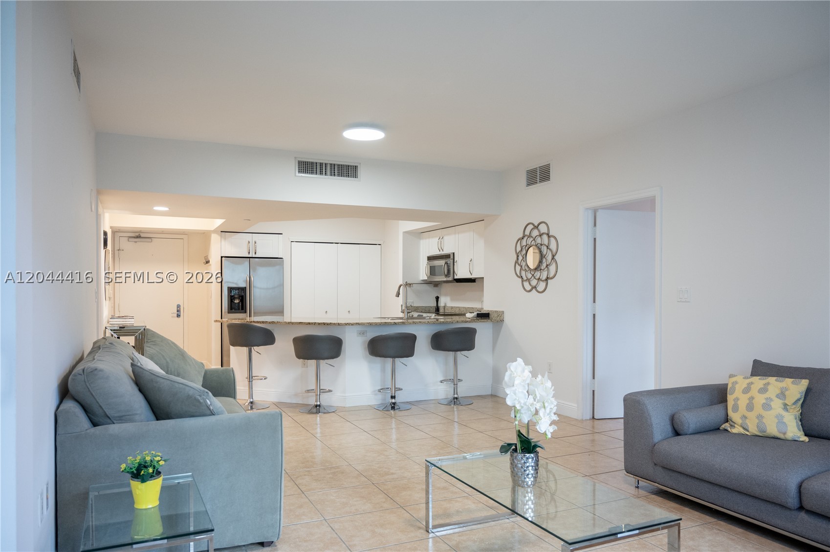 TURNBERRY VILLAGE SO TOWE - Residential Lease