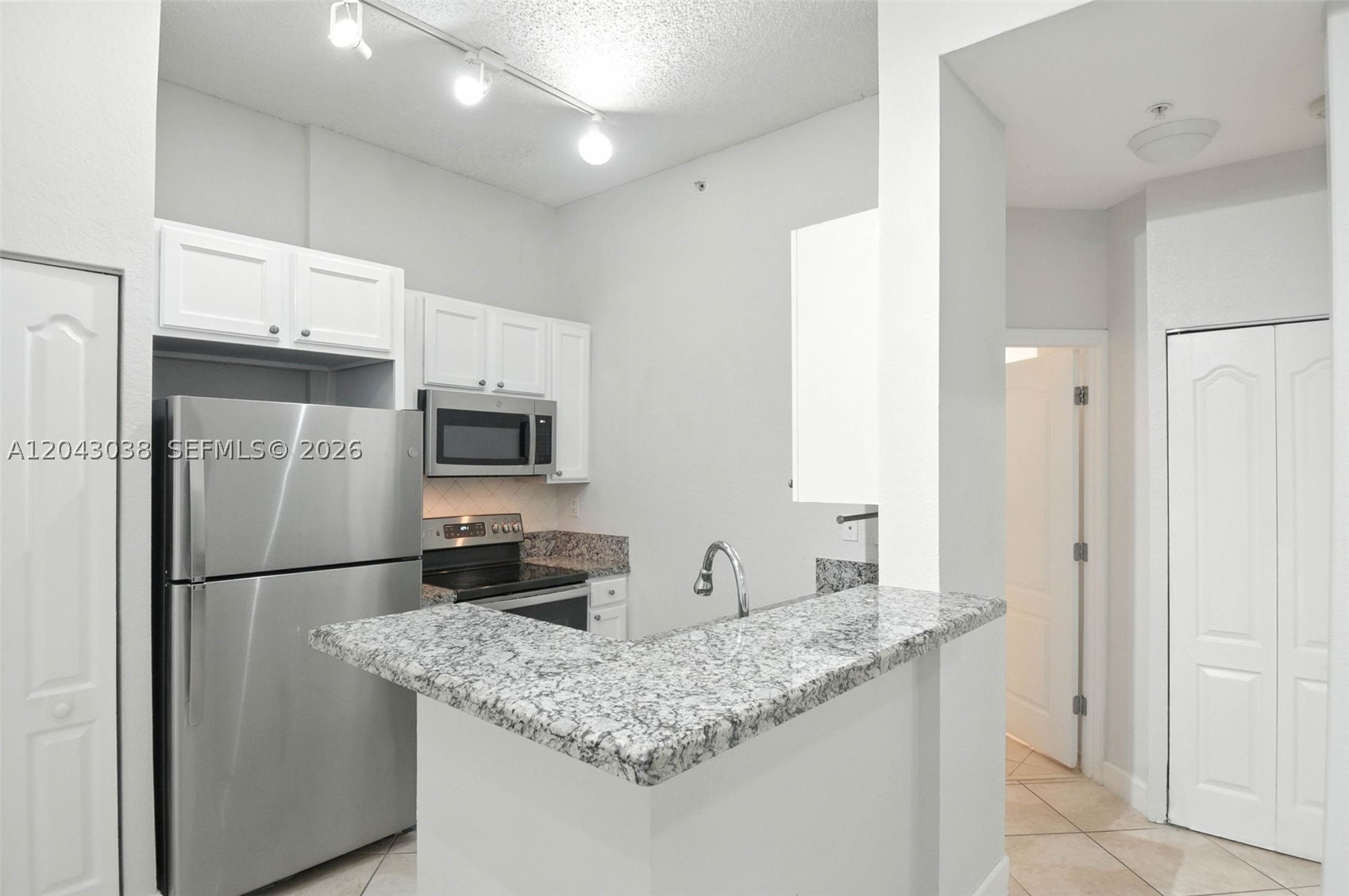VALENCIA CONDO - Residential Lease