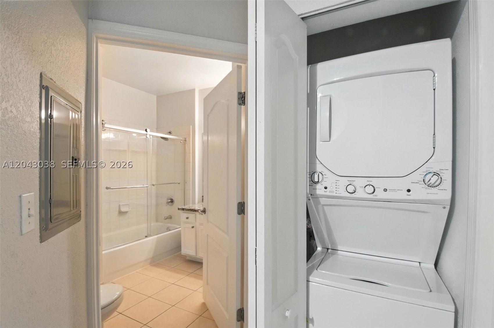 VALENCIA CONDO - Residential Lease