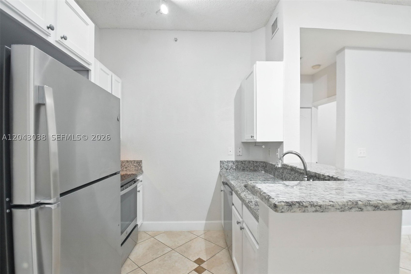 VALENCIA CONDO - Residential Lease
